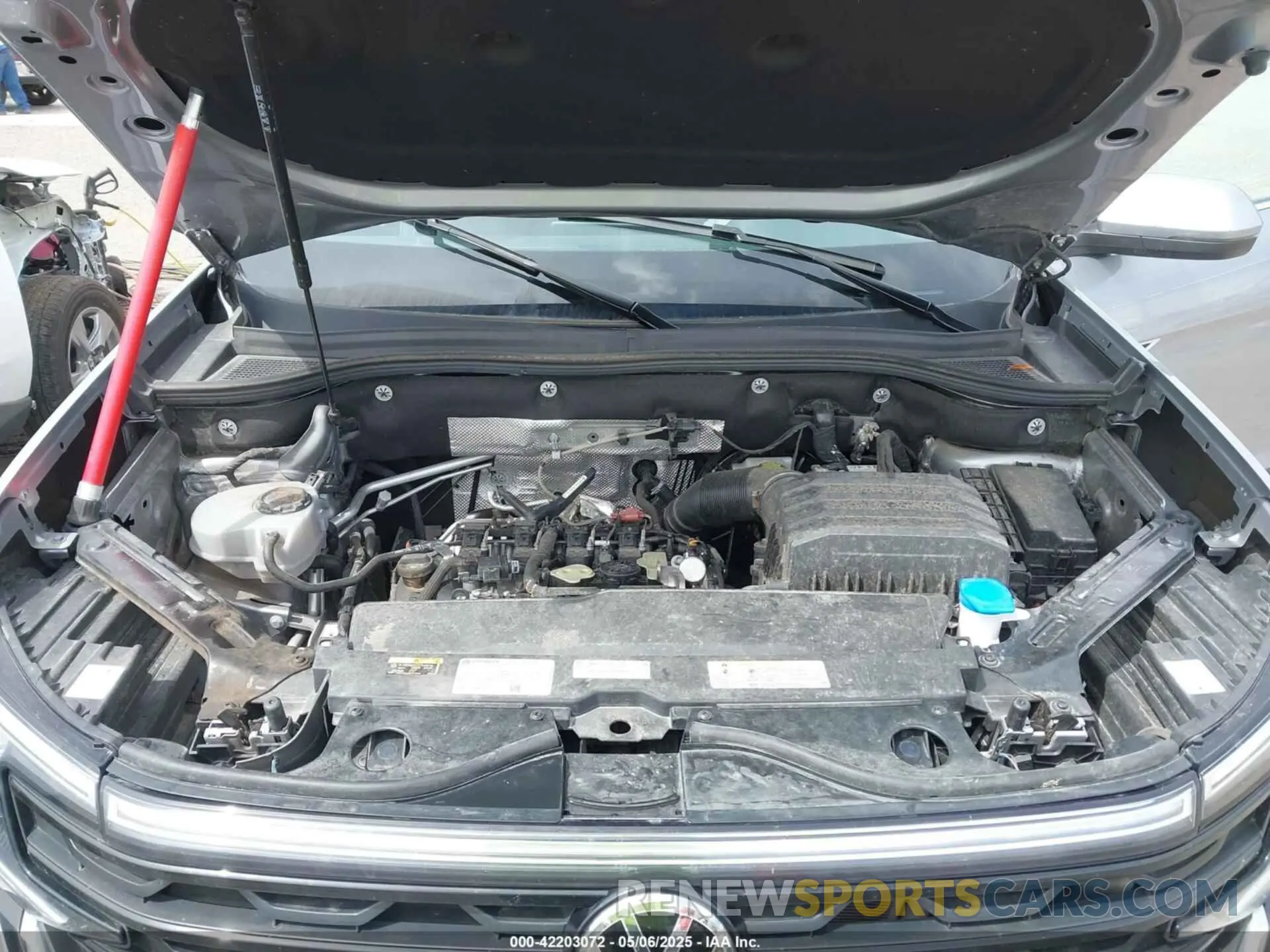 10 Photograph of a damaged car 1V2HE2CA9RC235656 VOLKSWAGEN ATLAS CROSS SPORT 2024