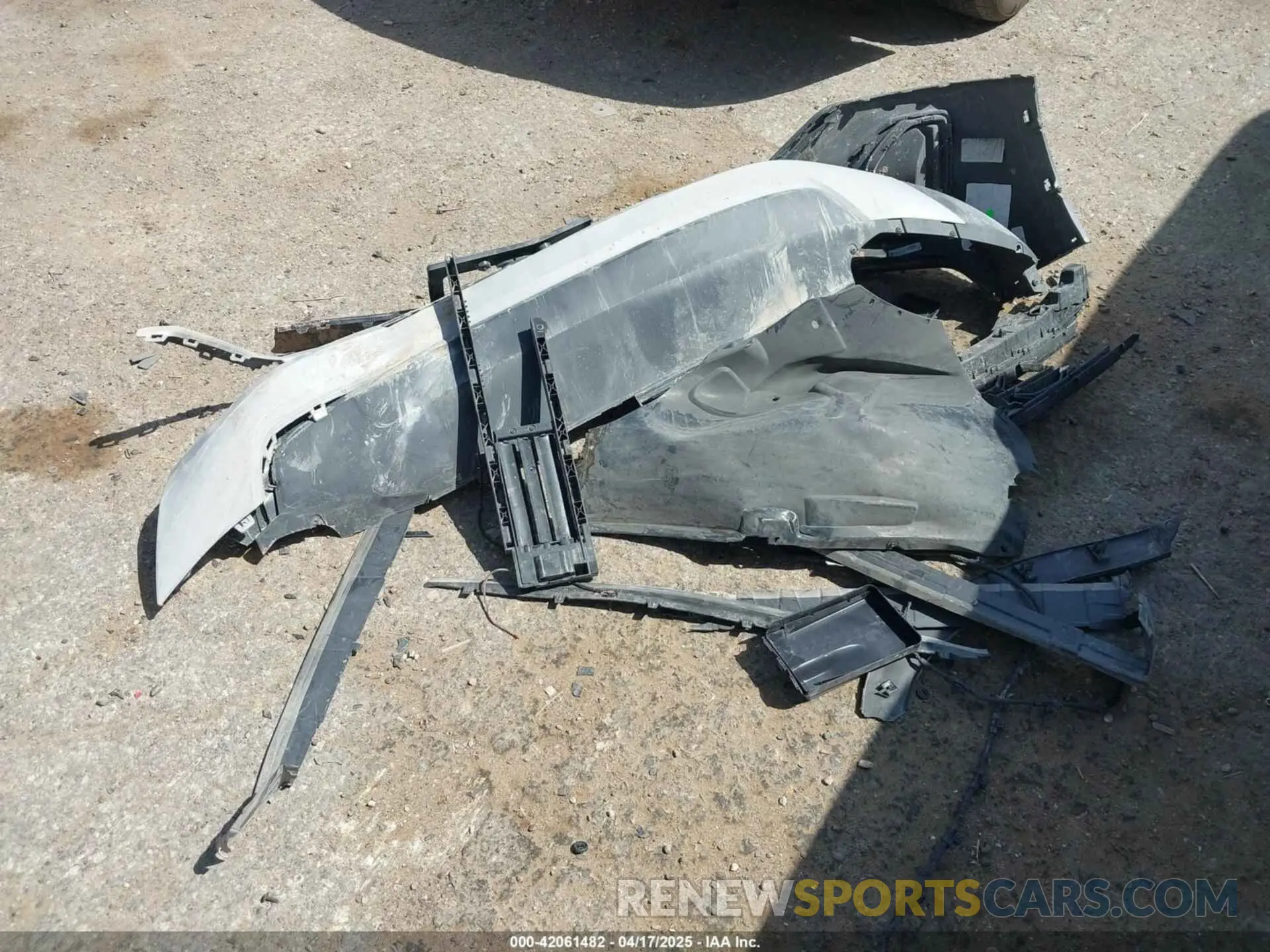 12 Photograph of a damaged car 1V2JE2CA1RC252078 VOLKSWAGEN ATLAS CROSS SPORT 2024