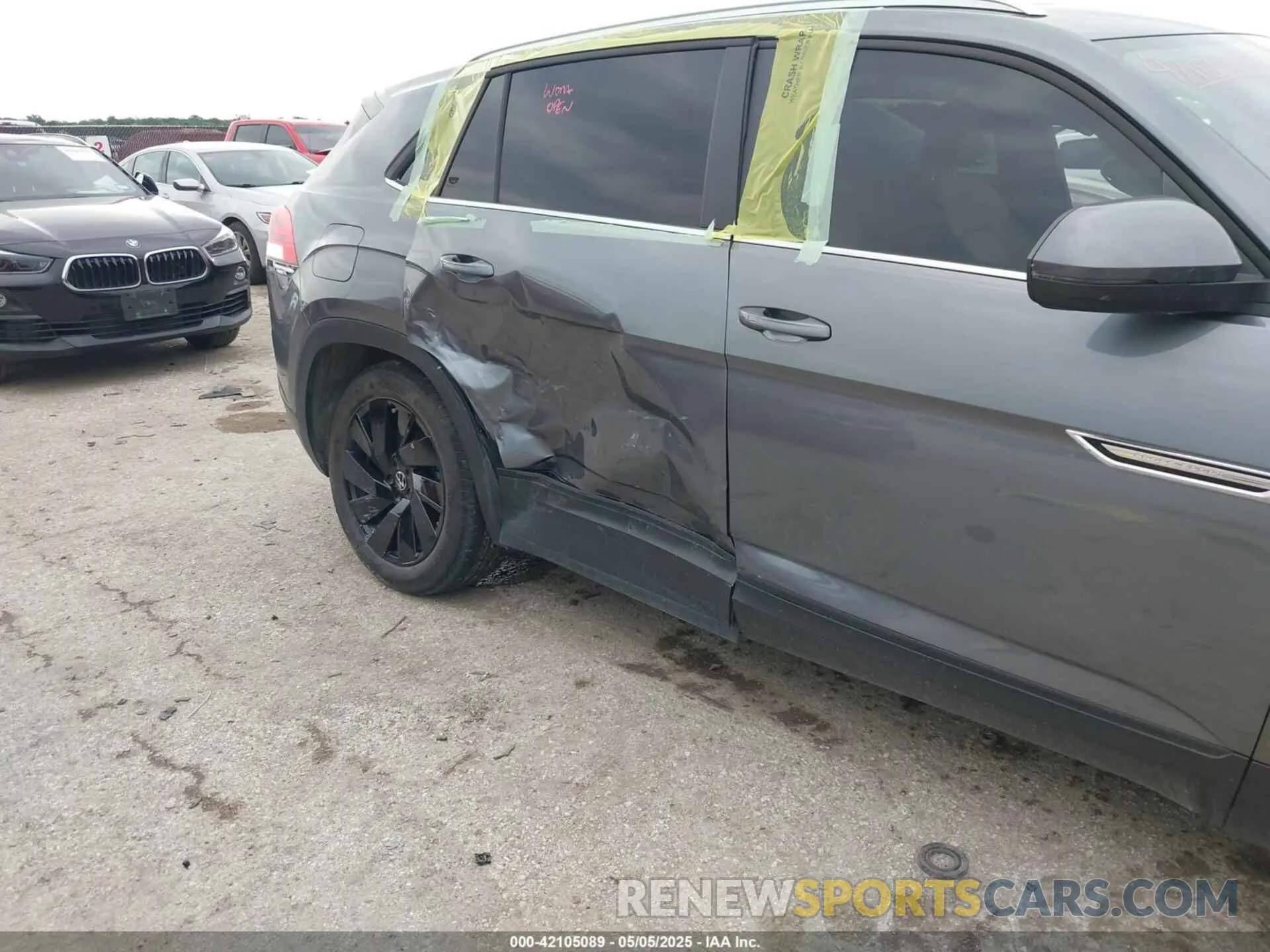 6 Photograph of a damaged car 1V2JE2CA4RC248607 VOLKSWAGEN ATLAS CROSS SPORT 2024