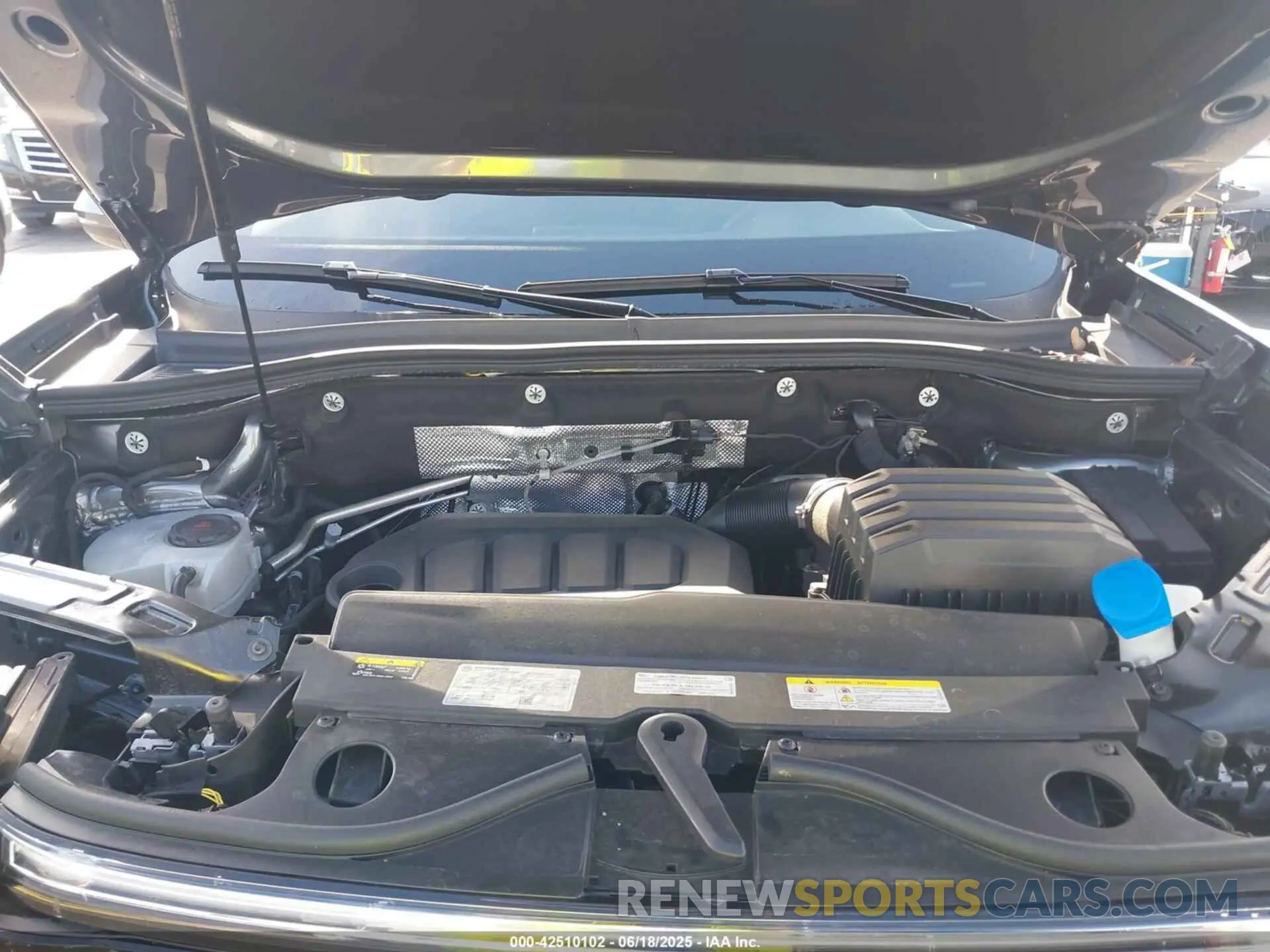 10 Photograph of a damaged car 1V2JE2CA8RC255365 VOLKSWAGEN ATLAS CROSS SPORT 2024