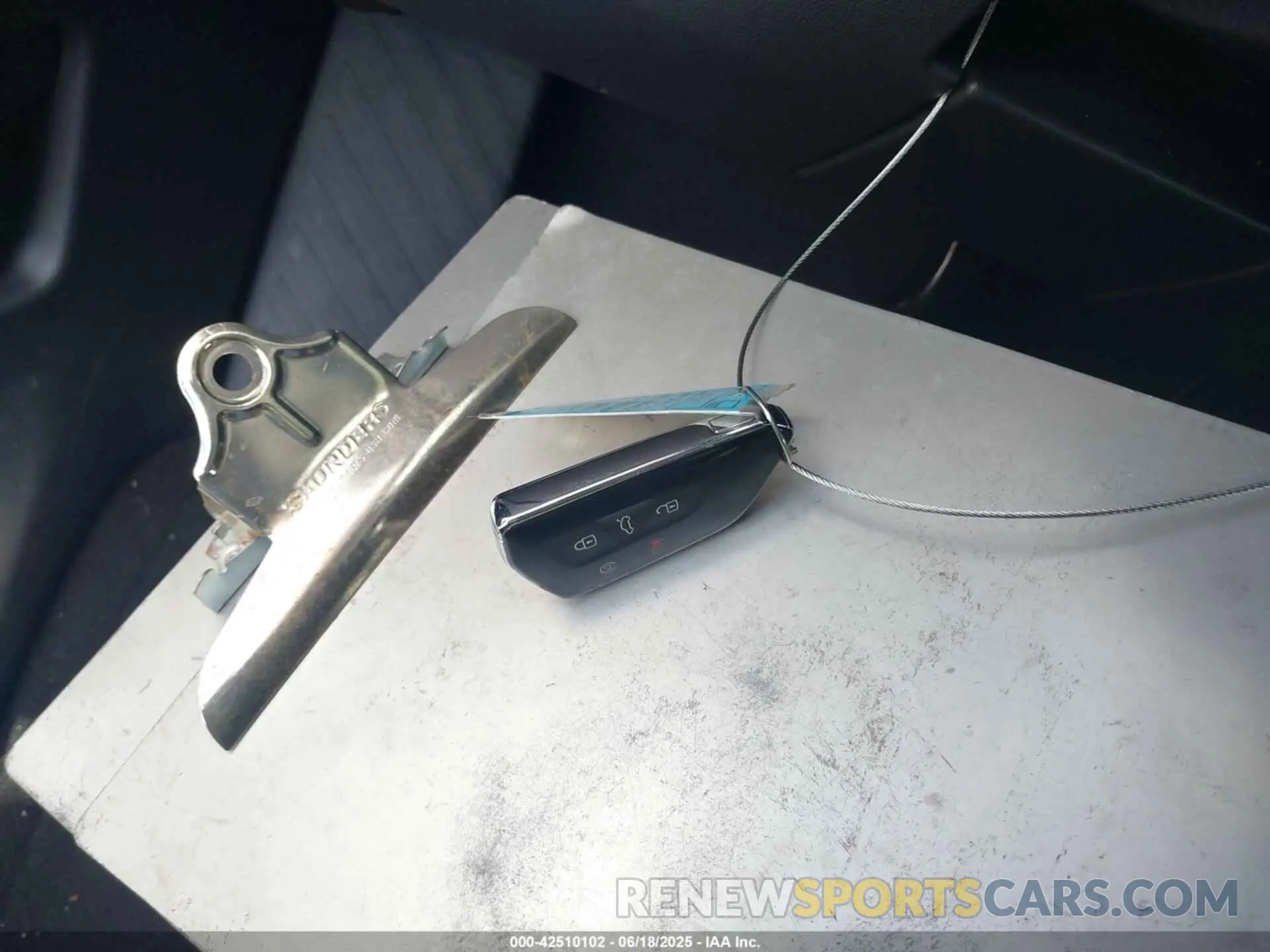 11 Photograph of a damaged car 1V2JE2CA8RC255365 VOLKSWAGEN ATLAS CROSS SPORT 2024