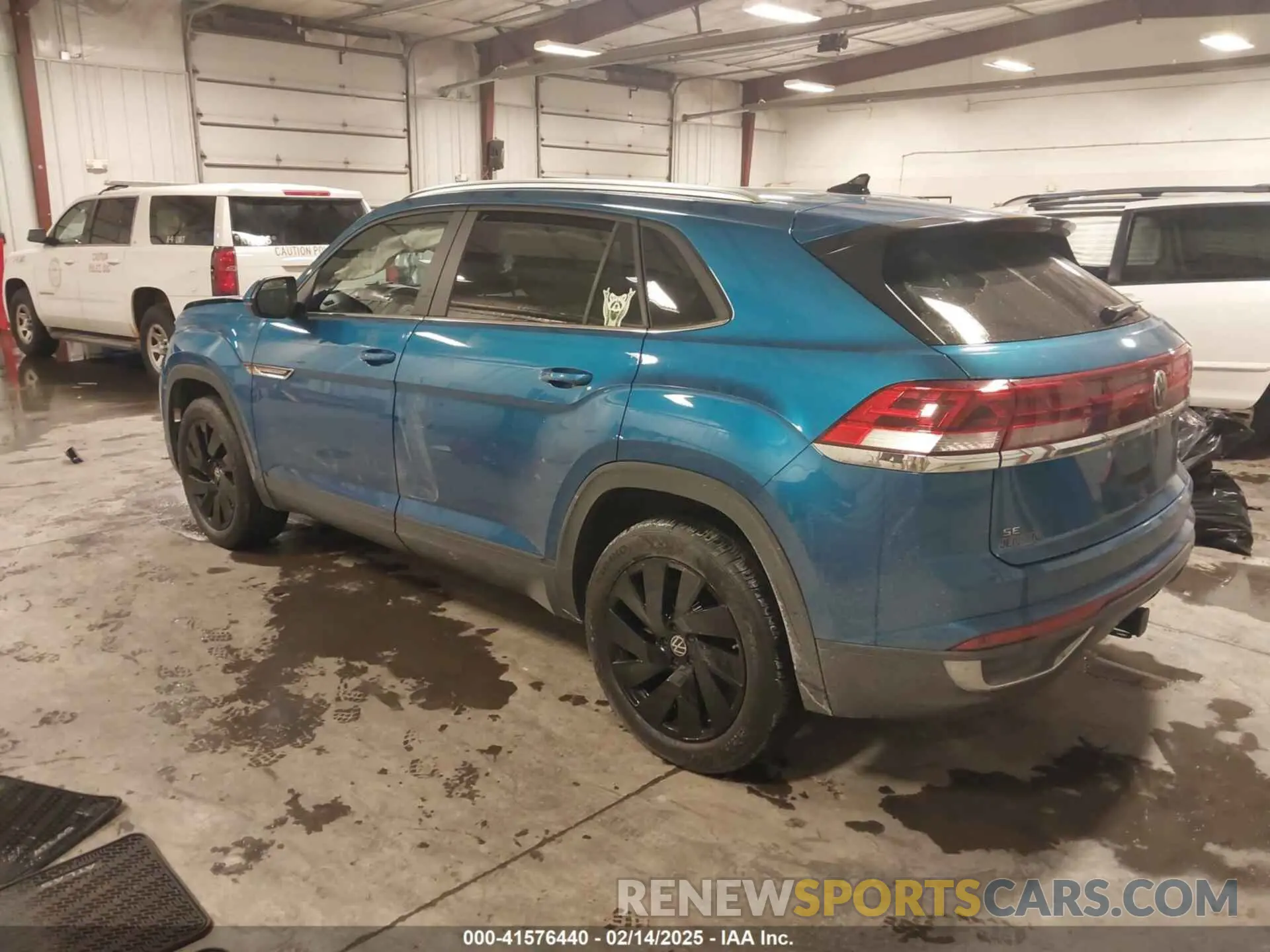 3 Photograph of a damaged car 1V2KE2CA6RC203639 VOLKSWAGEN ATLAS CROSS SPORT 2024