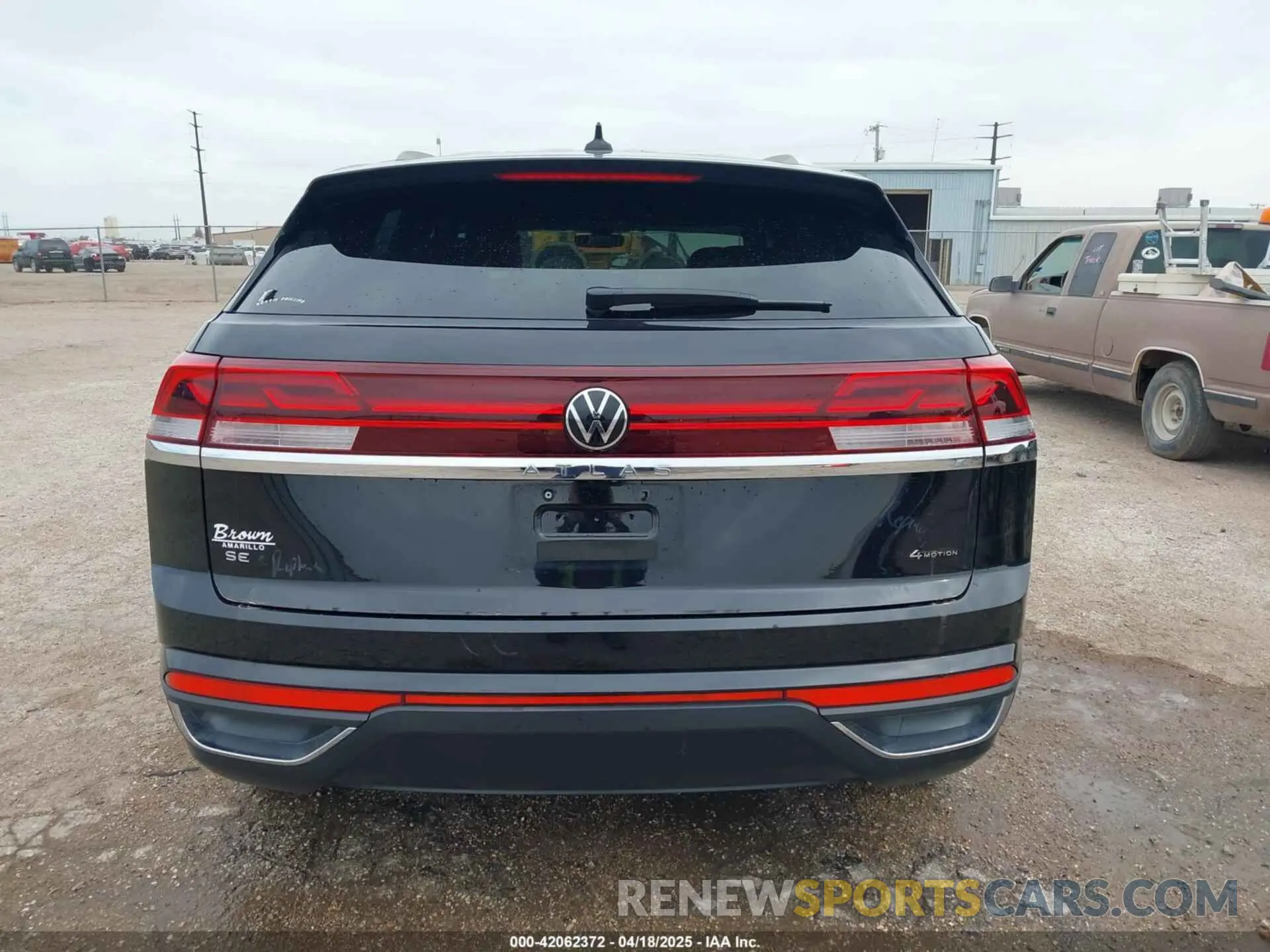 16 Photograph of a damaged car 1V2LE2CA4RC229547 VOLKSWAGEN ATLAS CROSS SPORT 2024