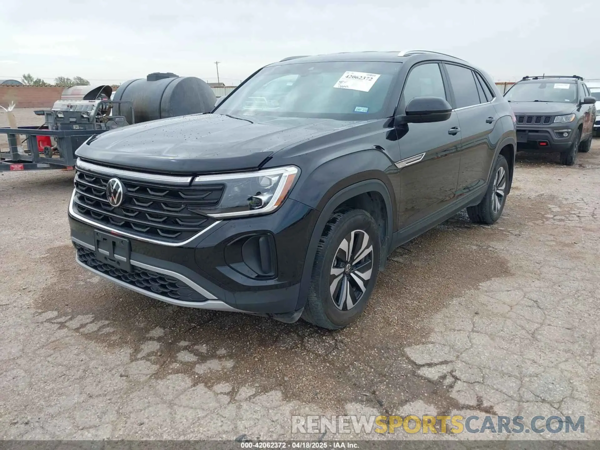 2 Photograph of a damaged car 1V2LE2CA4RC229547 VOLKSWAGEN ATLAS CROSS SPORT 2024