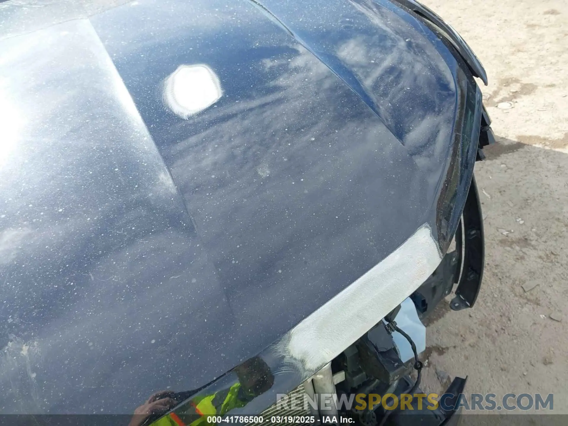 19 Photograph of a damaged car 1V2LE2CA7RC230983 VOLKSWAGEN ATLAS CROSS SPORT 2024