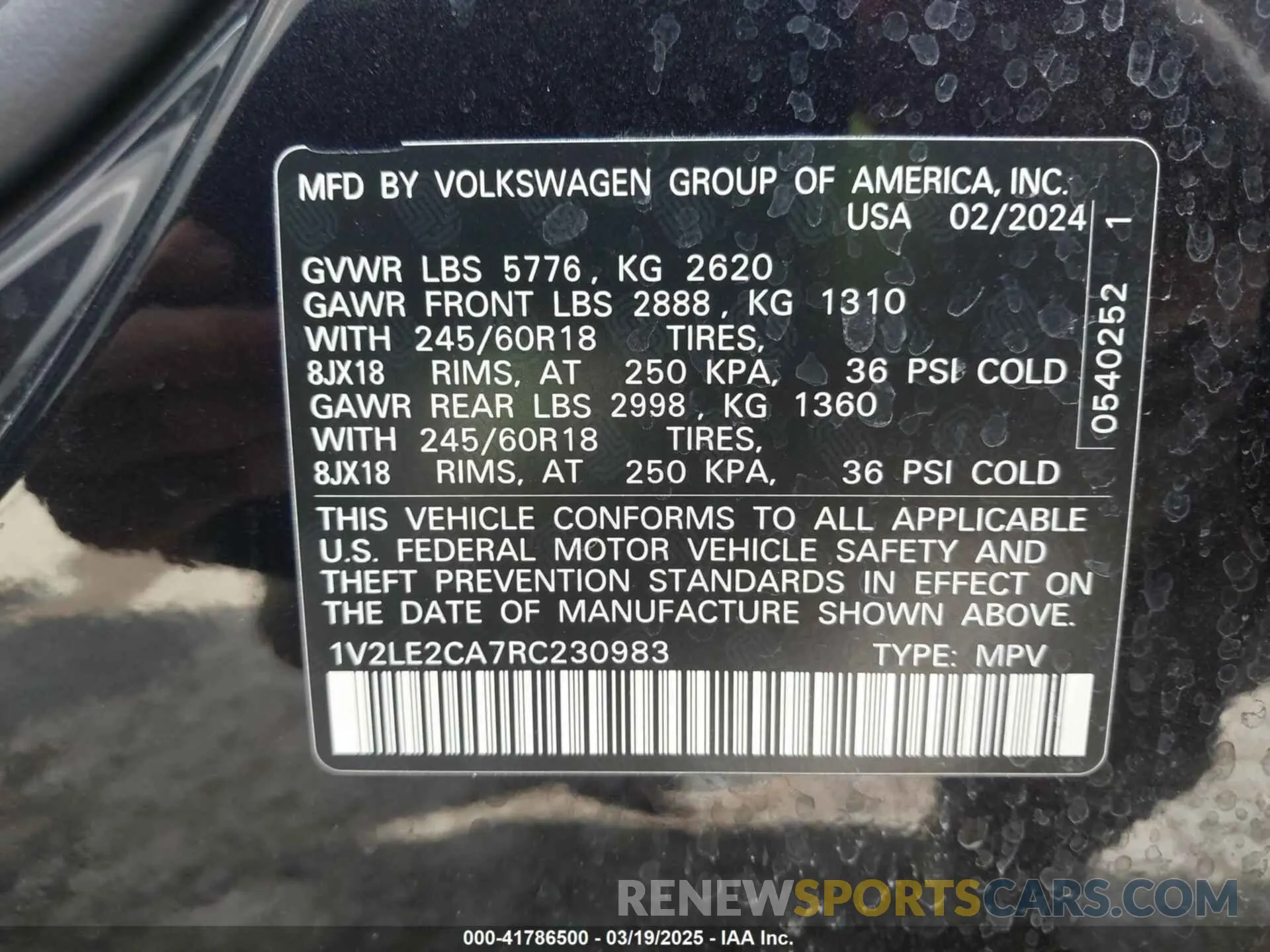 9 Photograph of a damaged car 1V2LE2CA7RC230983 VOLKSWAGEN ATLAS CROSS SPORT 2024