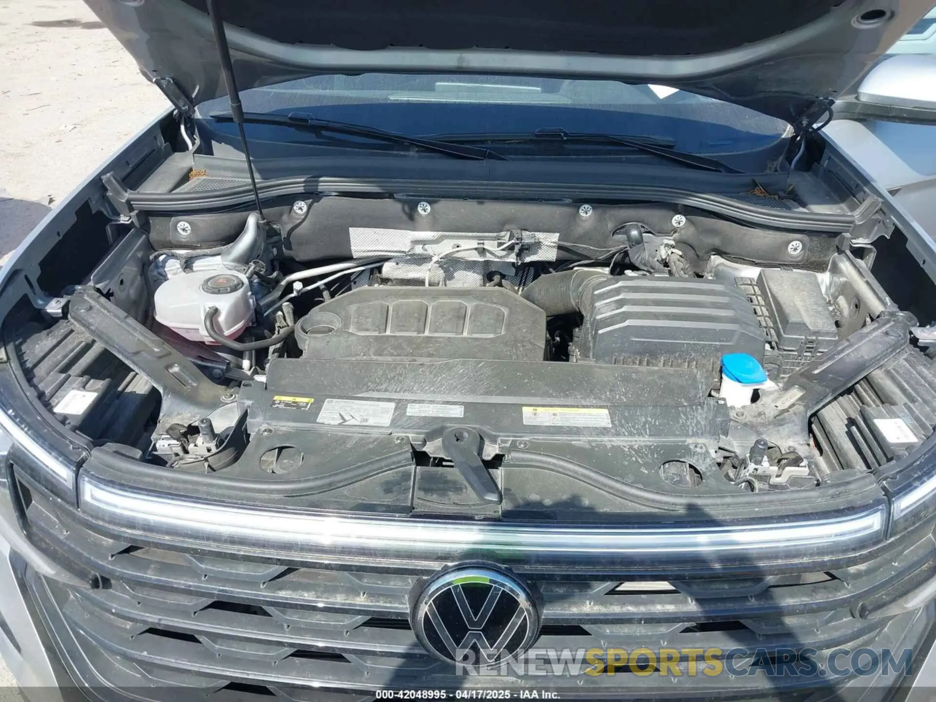 10 Photograph of a damaged car 1V2WE2CA0RC201550 VOLKSWAGEN ATLAS CROSS SPORT 2024