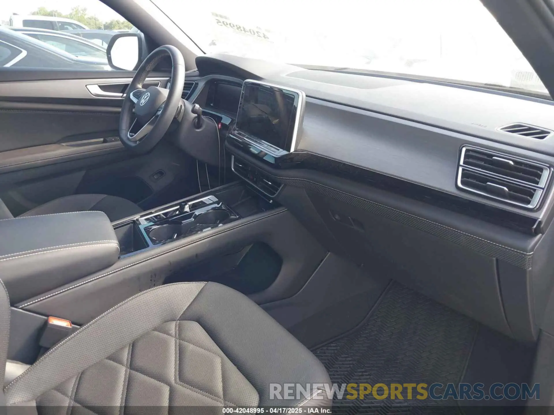5 Photograph of a damaged car 1V2WE2CA0RC201550 VOLKSWAGEN ATLAS CROSS SPORT 2024