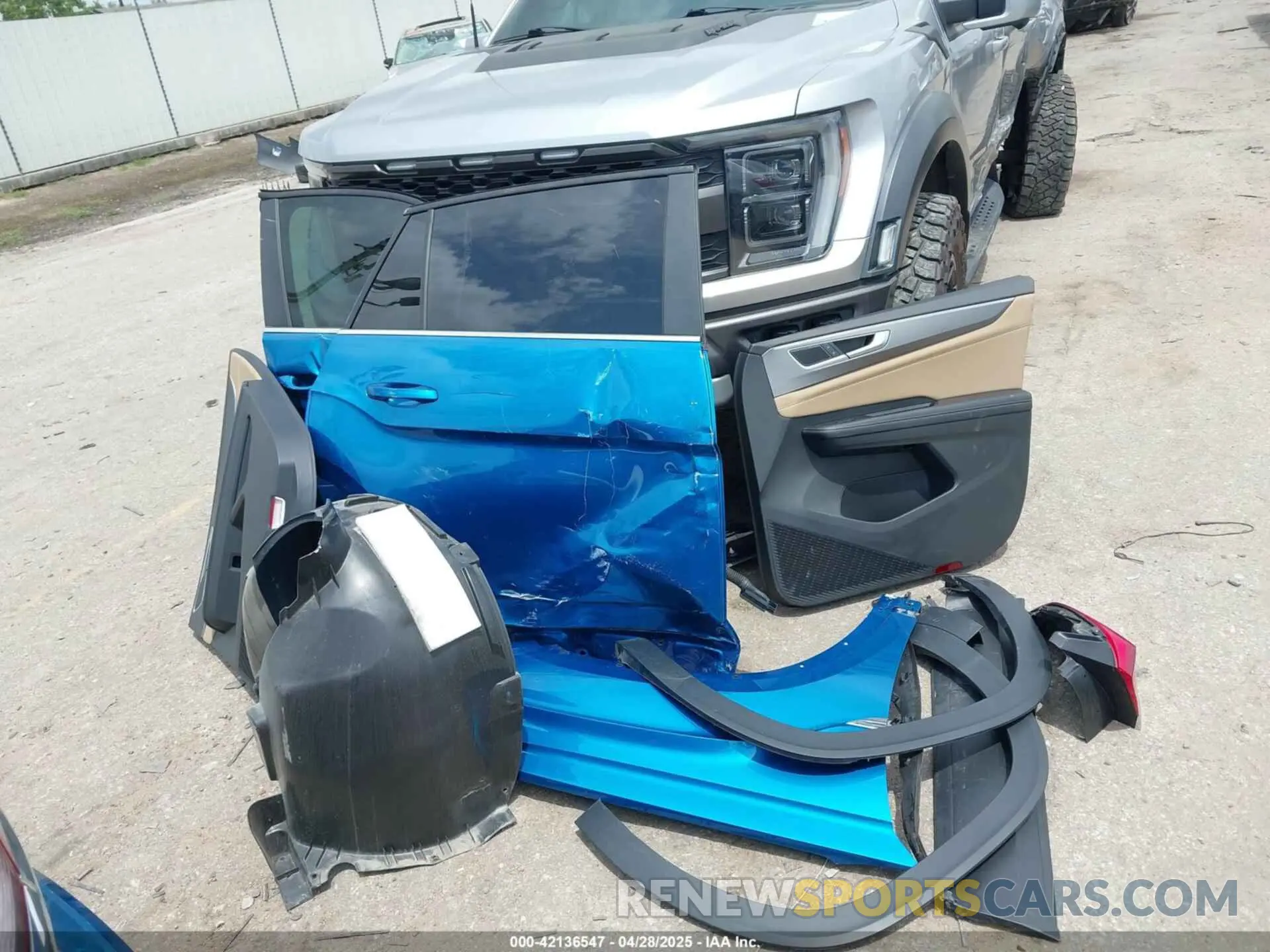 12 Photograph of a damaged car 1V2WE2CA2RC208807 VOLKSWAGEN ATLAS CROSS SPORT 2024