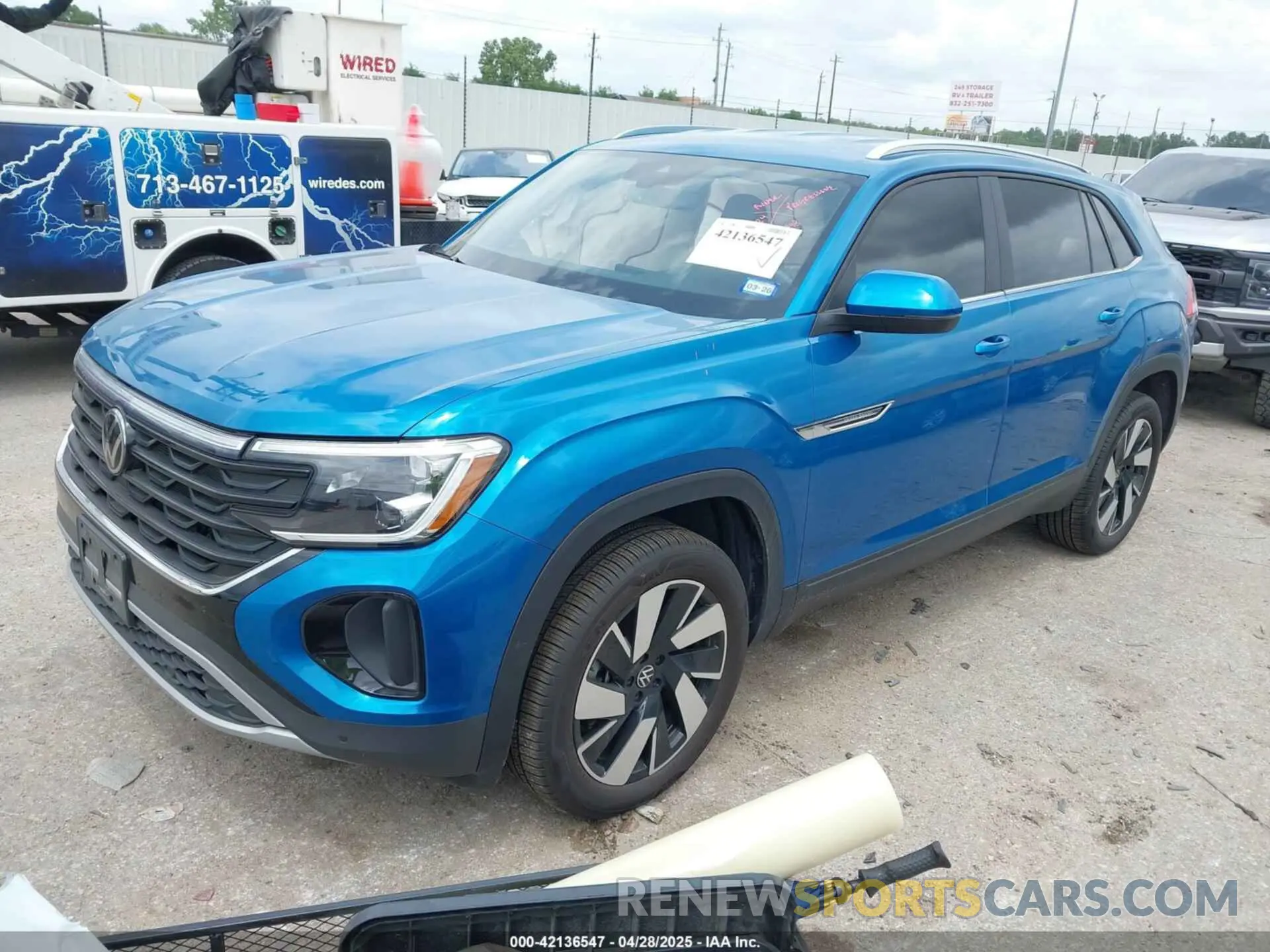 2 Photograph of a damaged car 1V2WE2CA2RC208807 VOLKSWAGEN ATLAS CROSS SPORT 2024