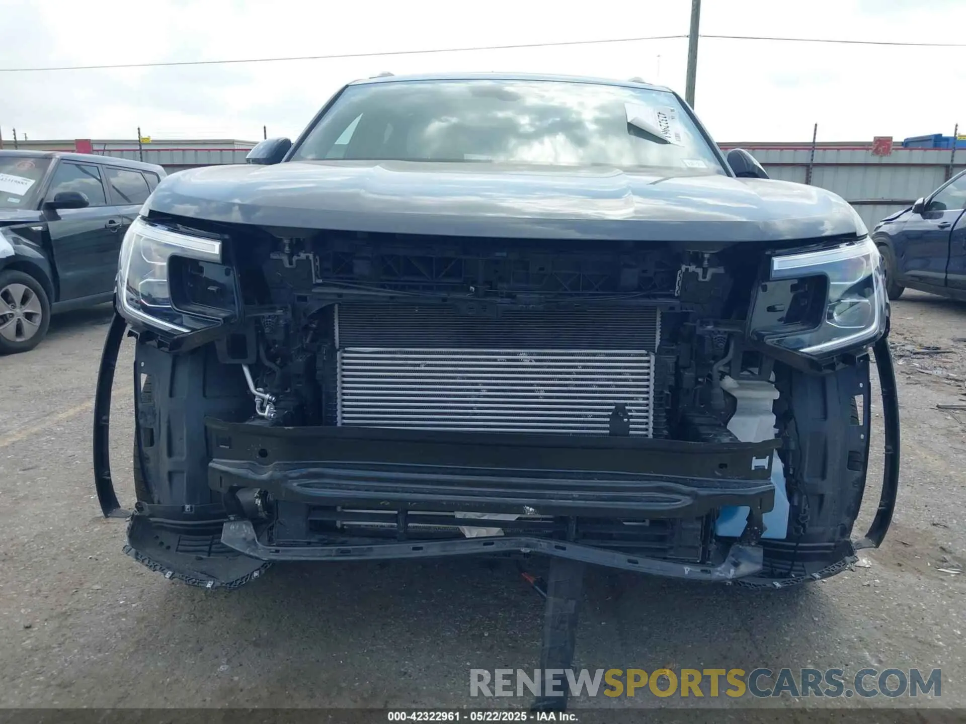 13 Photograph of a damaged car 1V2FE2CA1SC205287 VOLKSWAGEN ATLAS CROSS SPORT 2025