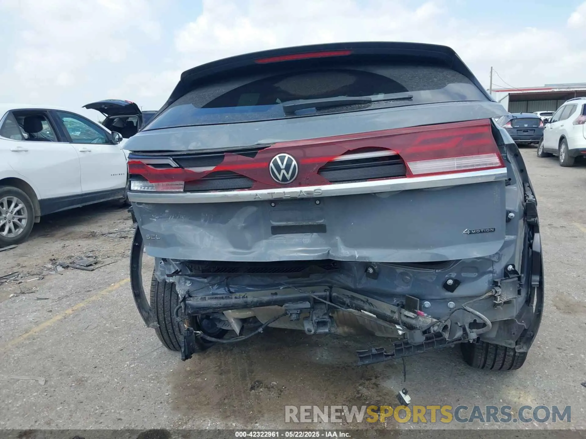 17 Photograph of a damaged car 1V2FE2CA1SC205287 VOLKSWAGEN ATLAS CROSS SPORT 2025