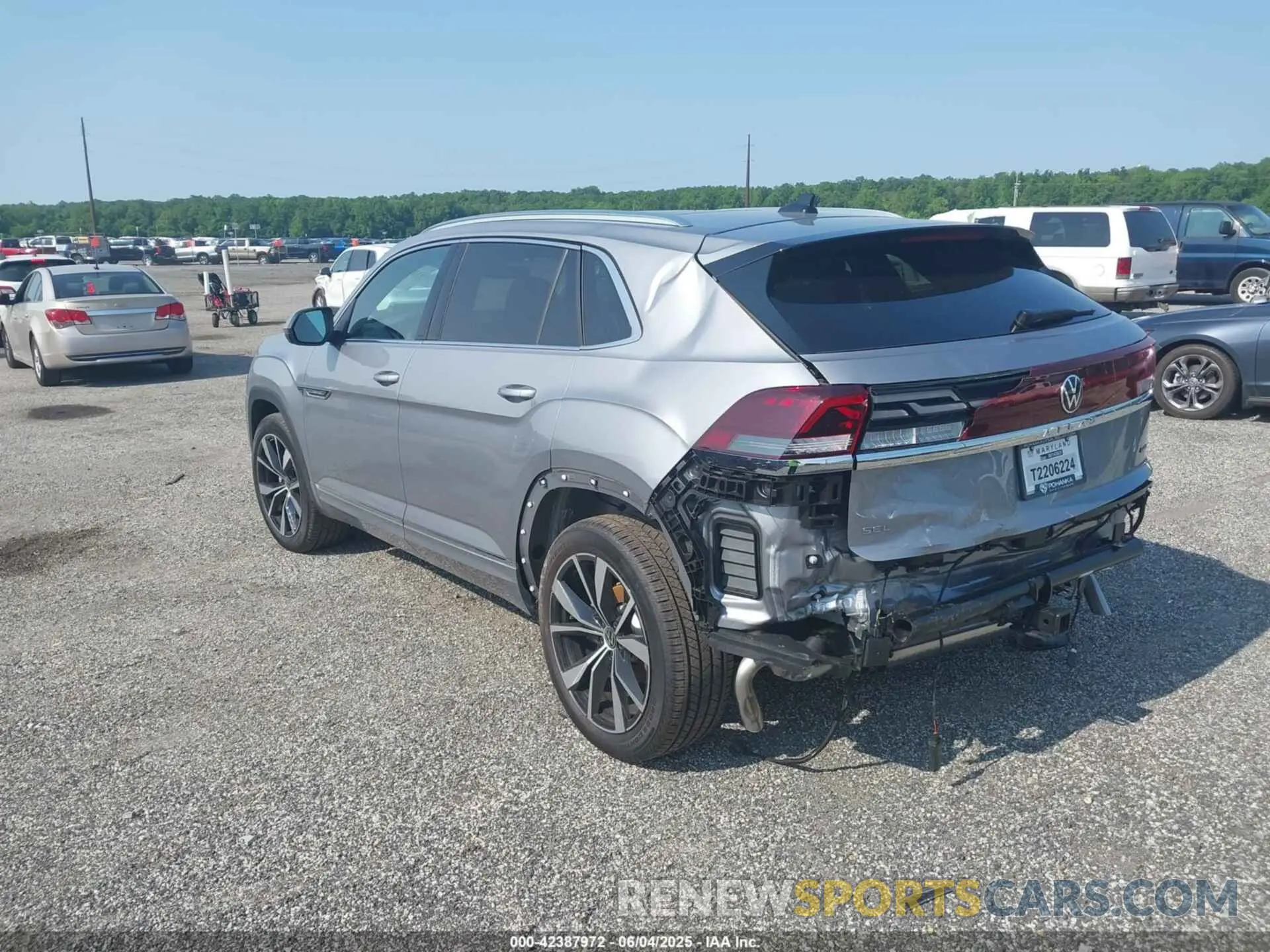 3 Photograph of a damaged car 1V2FE2CA3SC216551 VOLKSWAGEN ATLAS CROSS SPORT 2025
