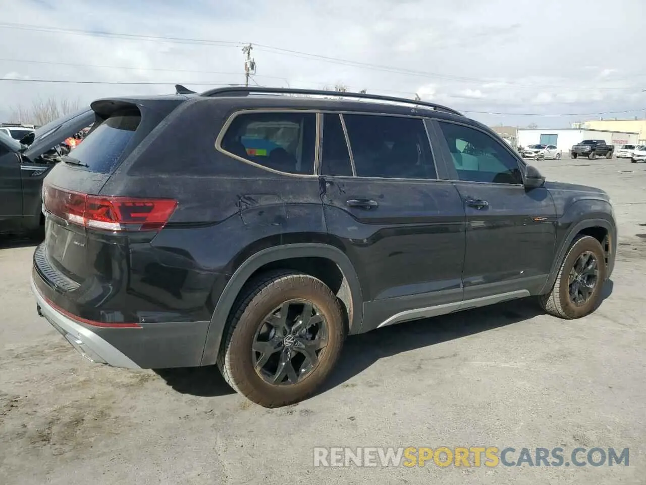 3 Photograph of a damaged car 1V2CR2CA0RC556421 VOLKSWAGEN ATLAS PEAK 2024