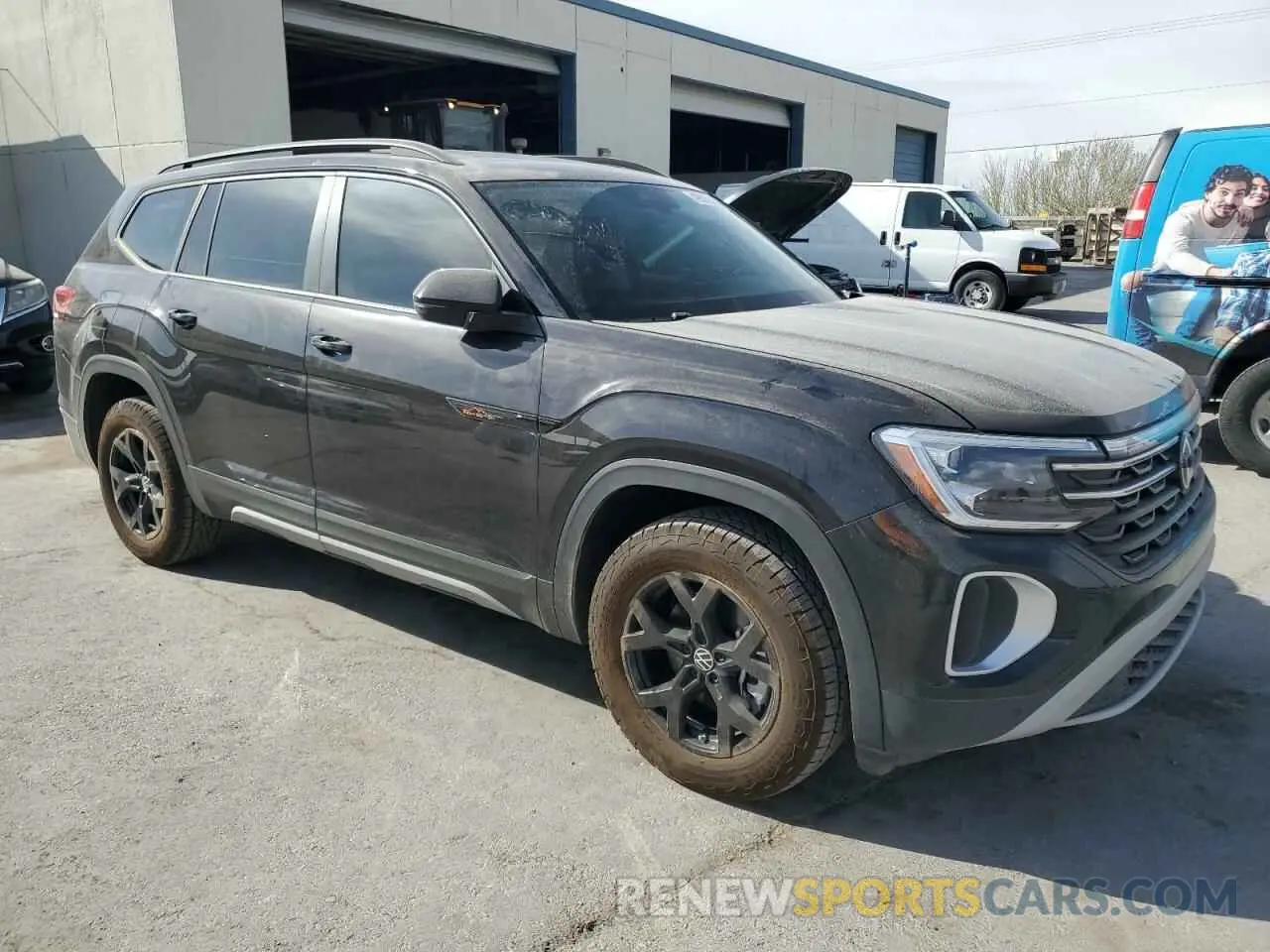 4 Photograph of a damaged car 1V2CR2CA0RC556421 VOLKSWAGEN ATLAS PEAK 2024