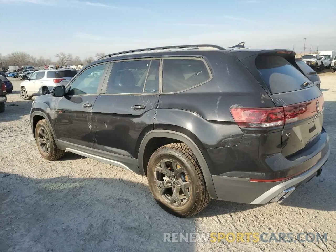 2 Photograph of a damaged car 1V2CR2CA8RC582314 VOLKSWAGEN ATLAS PEAK 2024