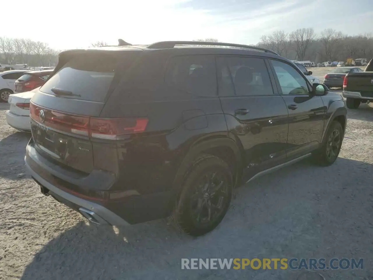 3 Photograph of a damaged car 1V2CR2CA8RC582314 VOLKSWAGEN ATLAS PEAK 2024
