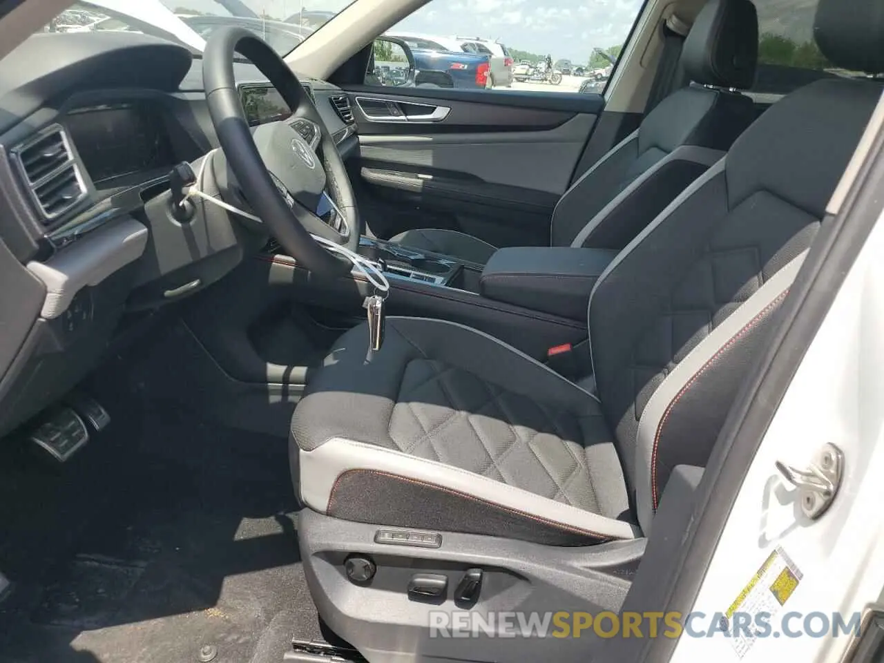 7 Photograph of a damaged car 1V2GR2CA0RC602704 VOLKSWAGEN ATLAS PEAK 2024