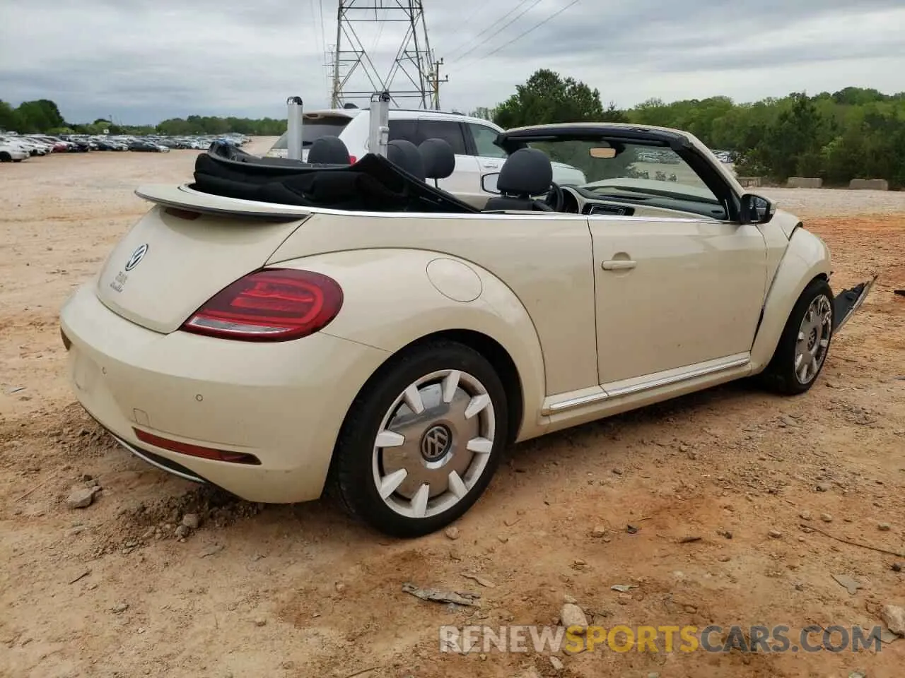 3 Photograph of a damaged car 3VW5DAAT0KM507129 VOLKSWAGEN BEETLE 2019