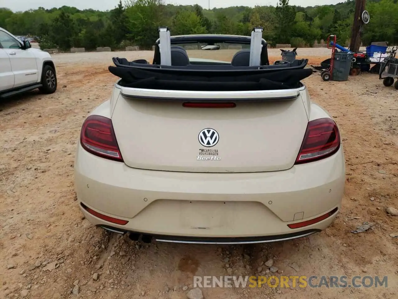 6 Photograph of a damaged car 3VW5DAAT0KM507129 VOLKSWAGEN BEETLE 2019