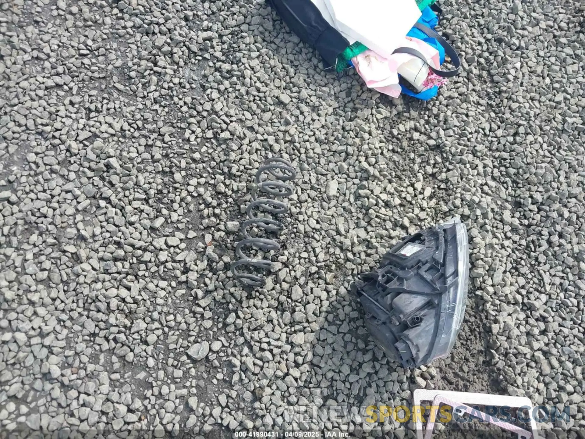 12 Photograph of a damaged car 3VW5DAAT3KM506167 VOLKSWAGEN BEETLE 2019