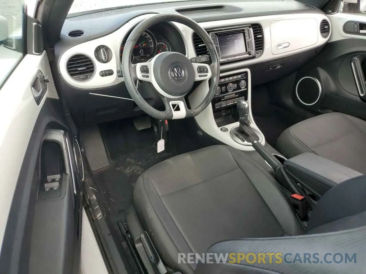 8 Photograph of a damaged car 3VW5DAAT9KM507517 VOLKSWAGEN BEETLE 2019