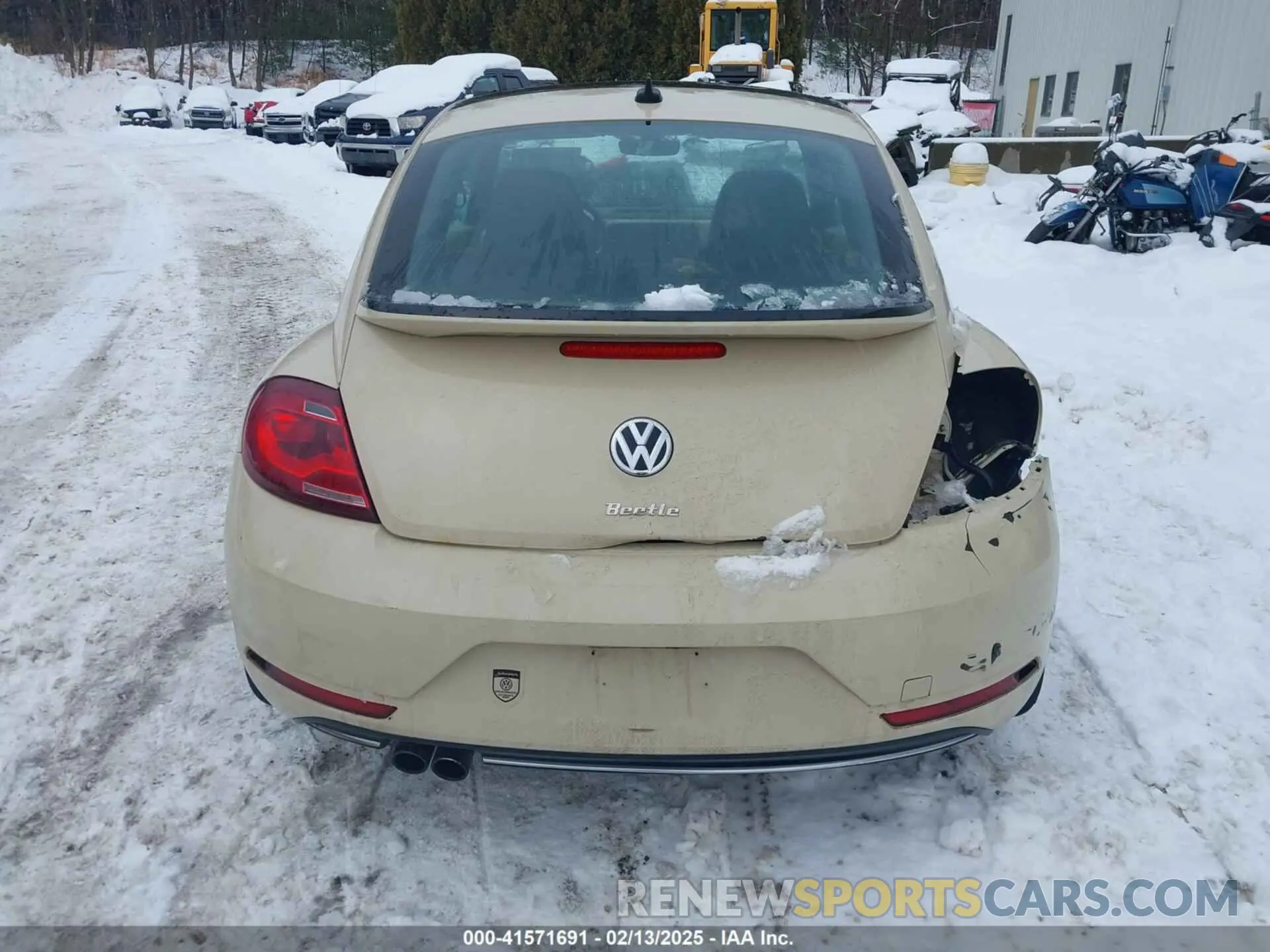 17 Photograph of a damaged car 3VWFD7AT1KM703684 VOLKSWAGEN BEETLE 2019