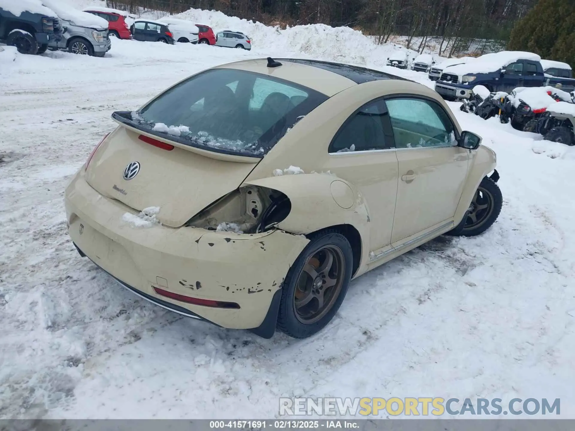 4 Photograph of a damaged car 3VWFD7AT1KM703684 VOLKSWAGEN BEETLE 2019