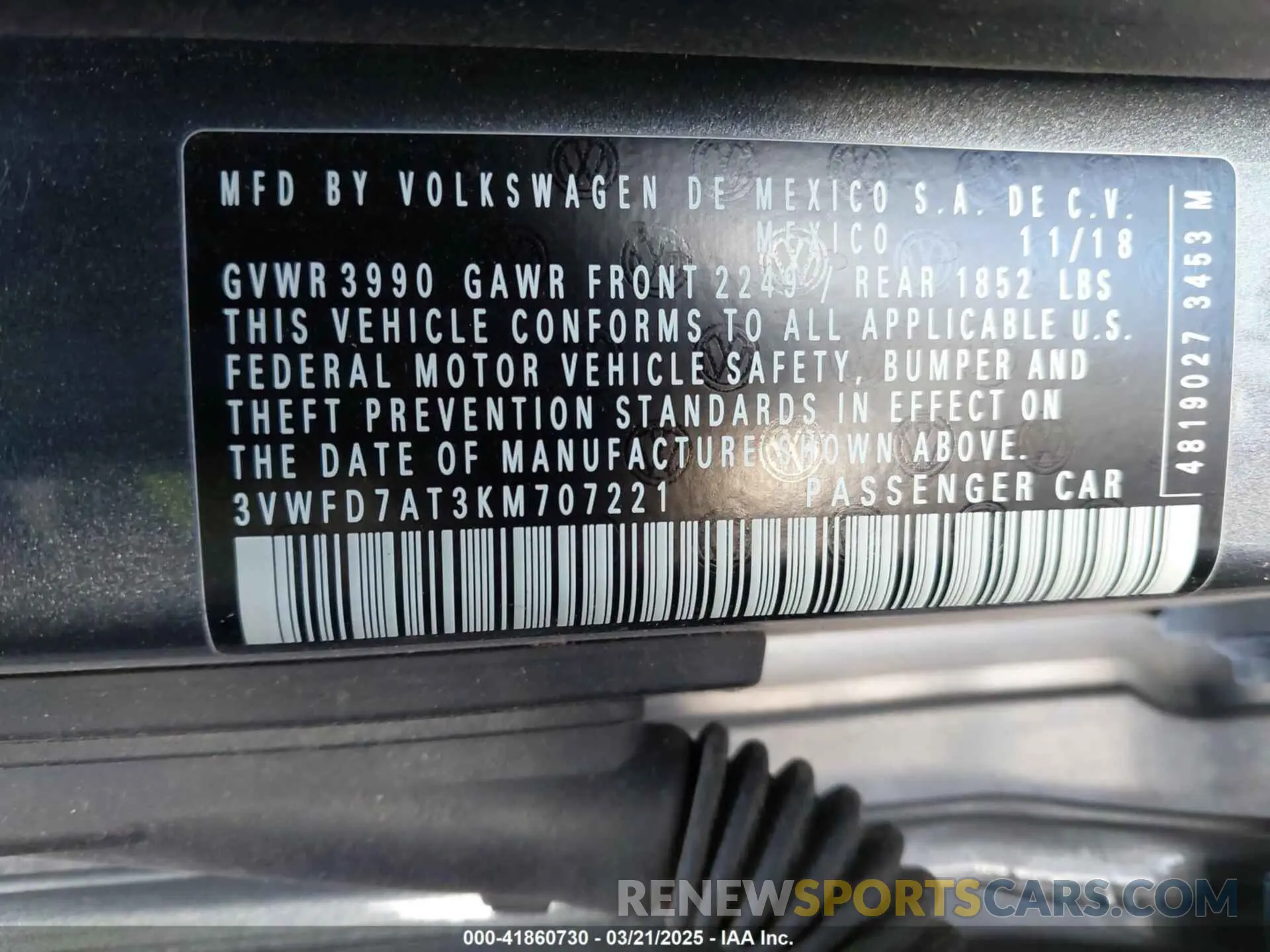 9 Photograph of a damaged car 3VWFD7AT3KM707221 VOLKSWAGEN BEETLE 2019