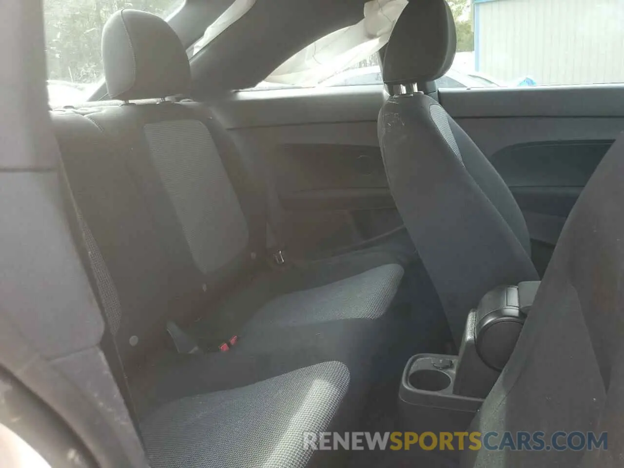 10 Photograph of a damaged car 3VWFD7AT4KM710239 VOLKSWAGEN BEETLE 2019