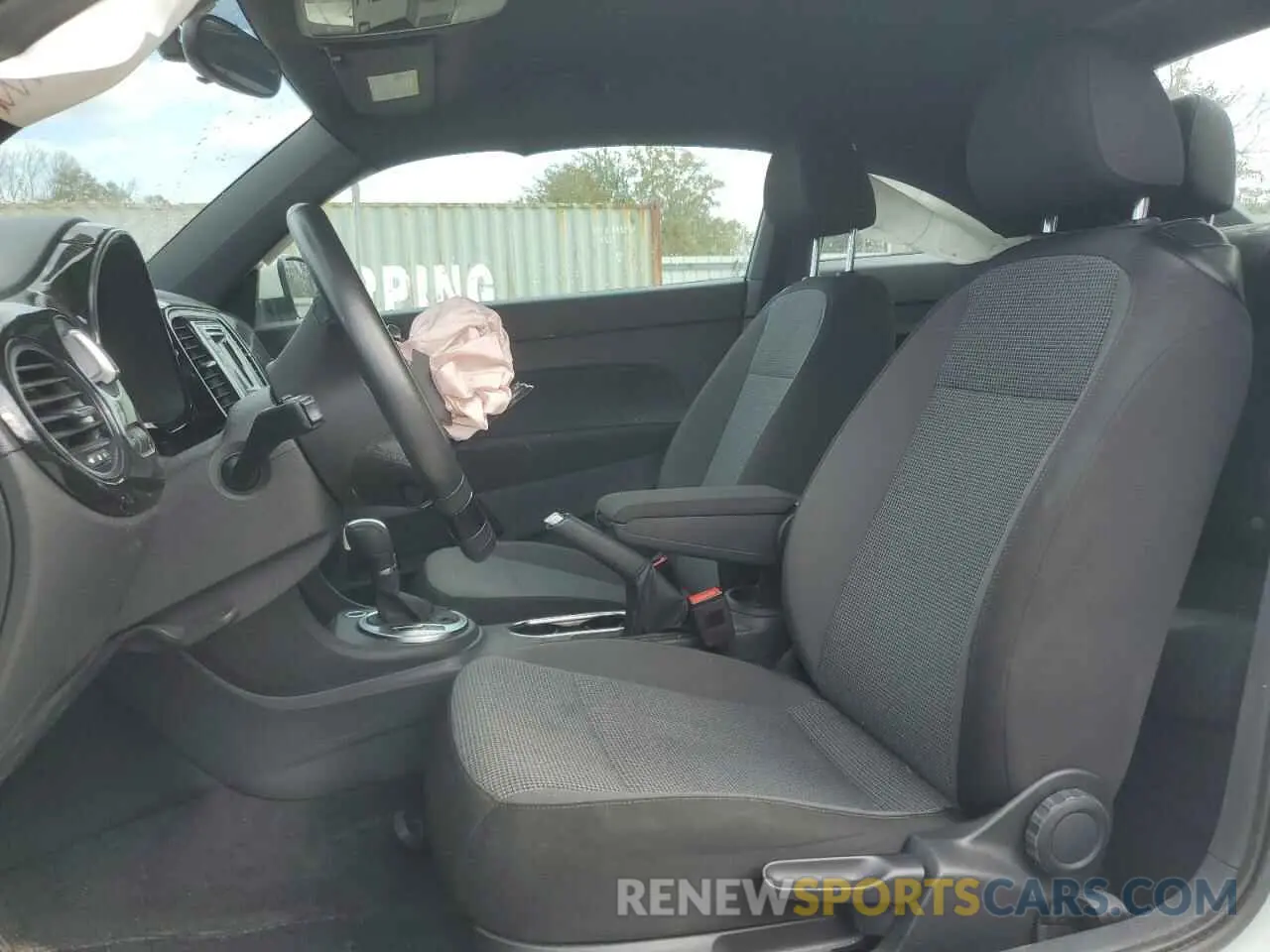 7 Photograph of a damaged car 3VWFD7AT4KM710239 VOLKSWAGEN BEETLE 2019