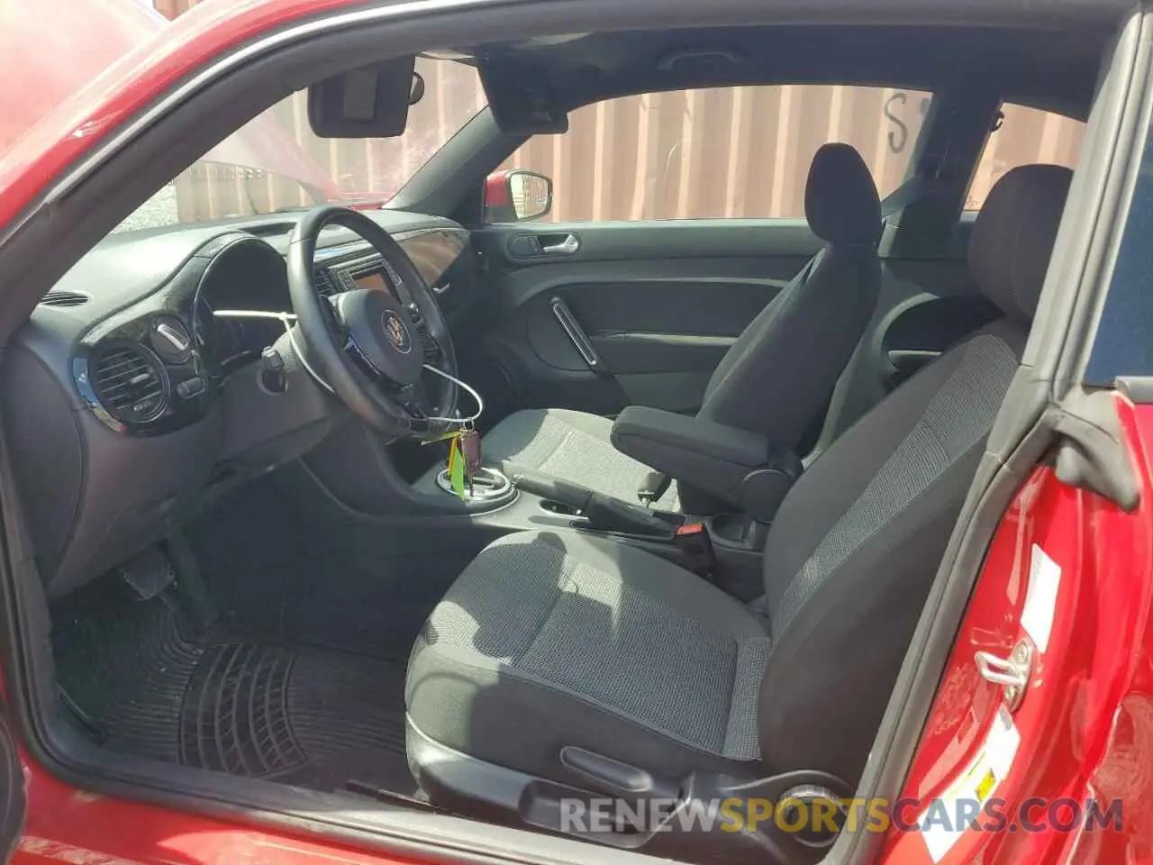7 Photograph of a damaged car 3VWFD7AT5KM710895 VOLKSWAGEN BEETLE 2019