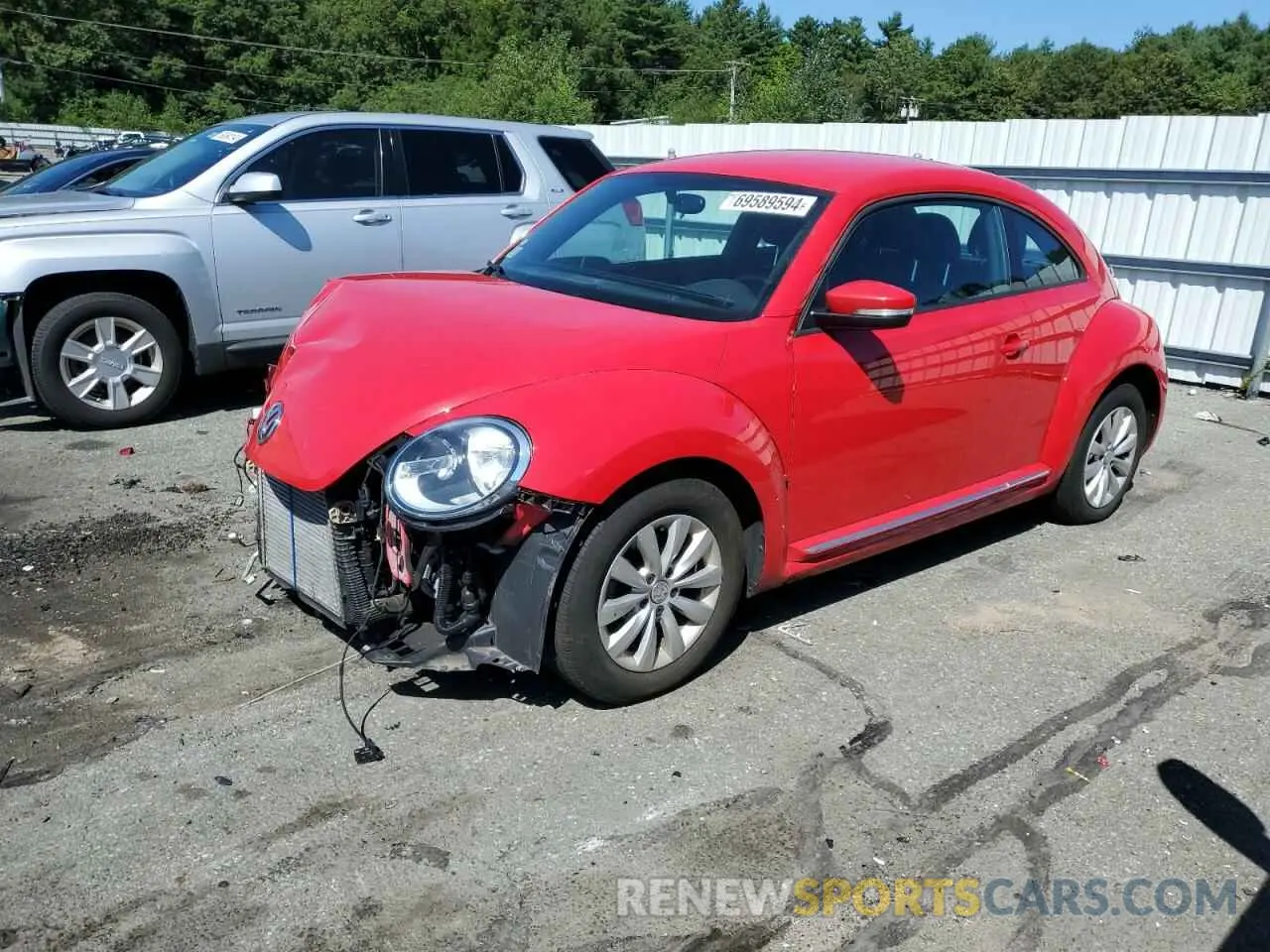 1 Photograph of a damaged car 3VWFD7AT6KM710758 VOLKSWAGEN BEETLE 2019
