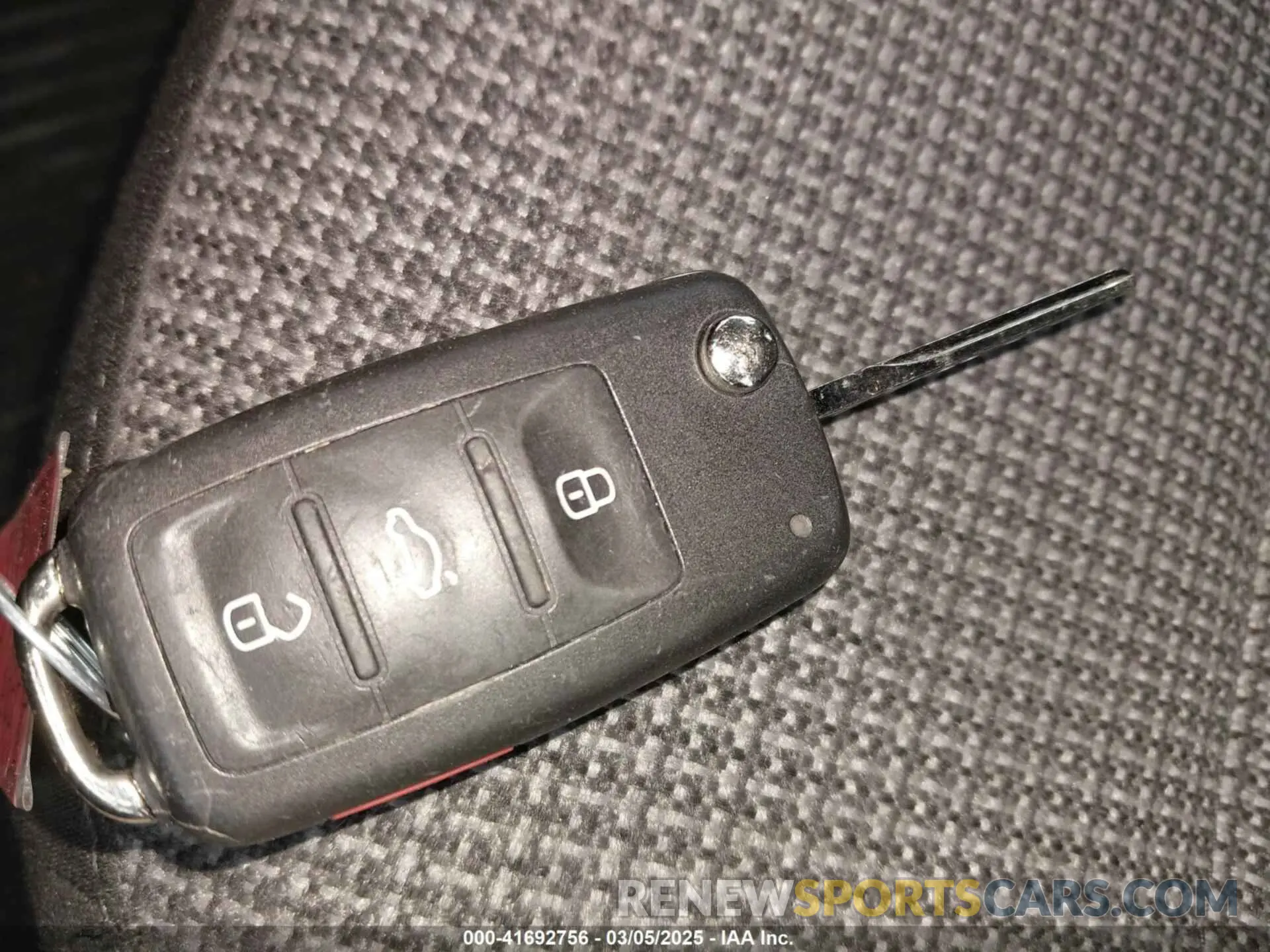 11 Photograph of a damaged car 3VWFD7AT8KM708865 VOLKSWAGEN BEETLE 2019
