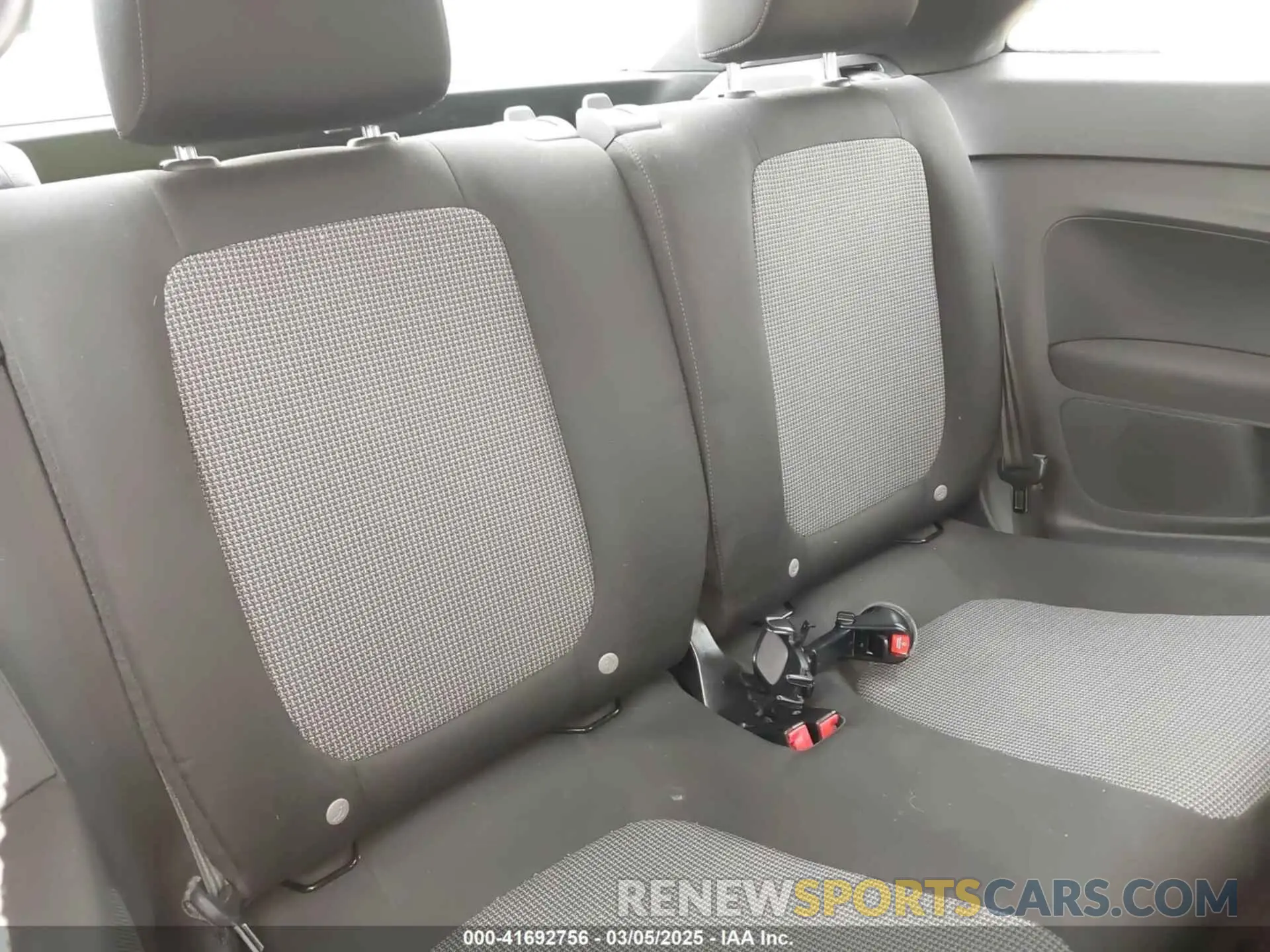 8 Photograph of a damaged car 3VWFD7AT8KM708865 VOLKSWAGEN BEETLE 2019