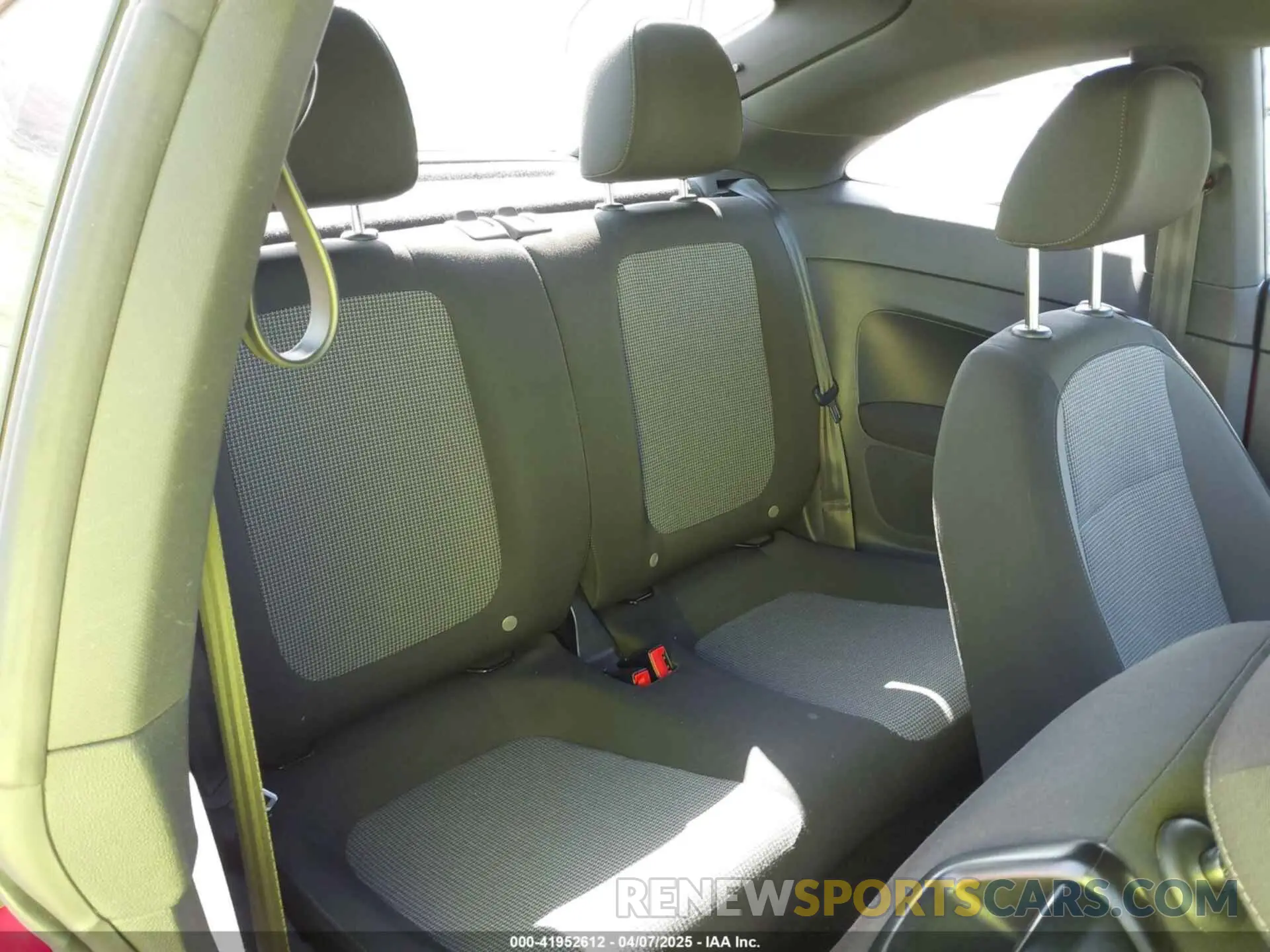 8 Photograph of a damaged car 3VWFD7AT8KM720868 VOLKSWAGEN BEETLE 2019