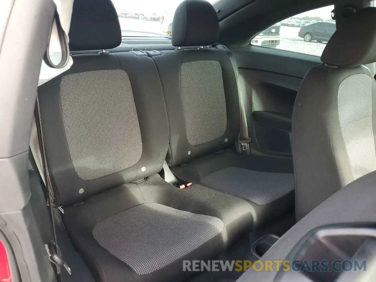 10 Photograph of a damaged car 3VWFD7AT9KM710866 VOLKSWAGEN BEETLE 2019