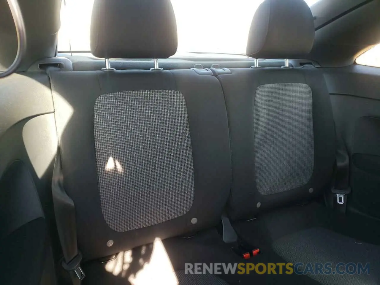10 Photograph of a damaged car 3VWFD7AT9KM712164 VOLKSWAGEN BEETLE 2019