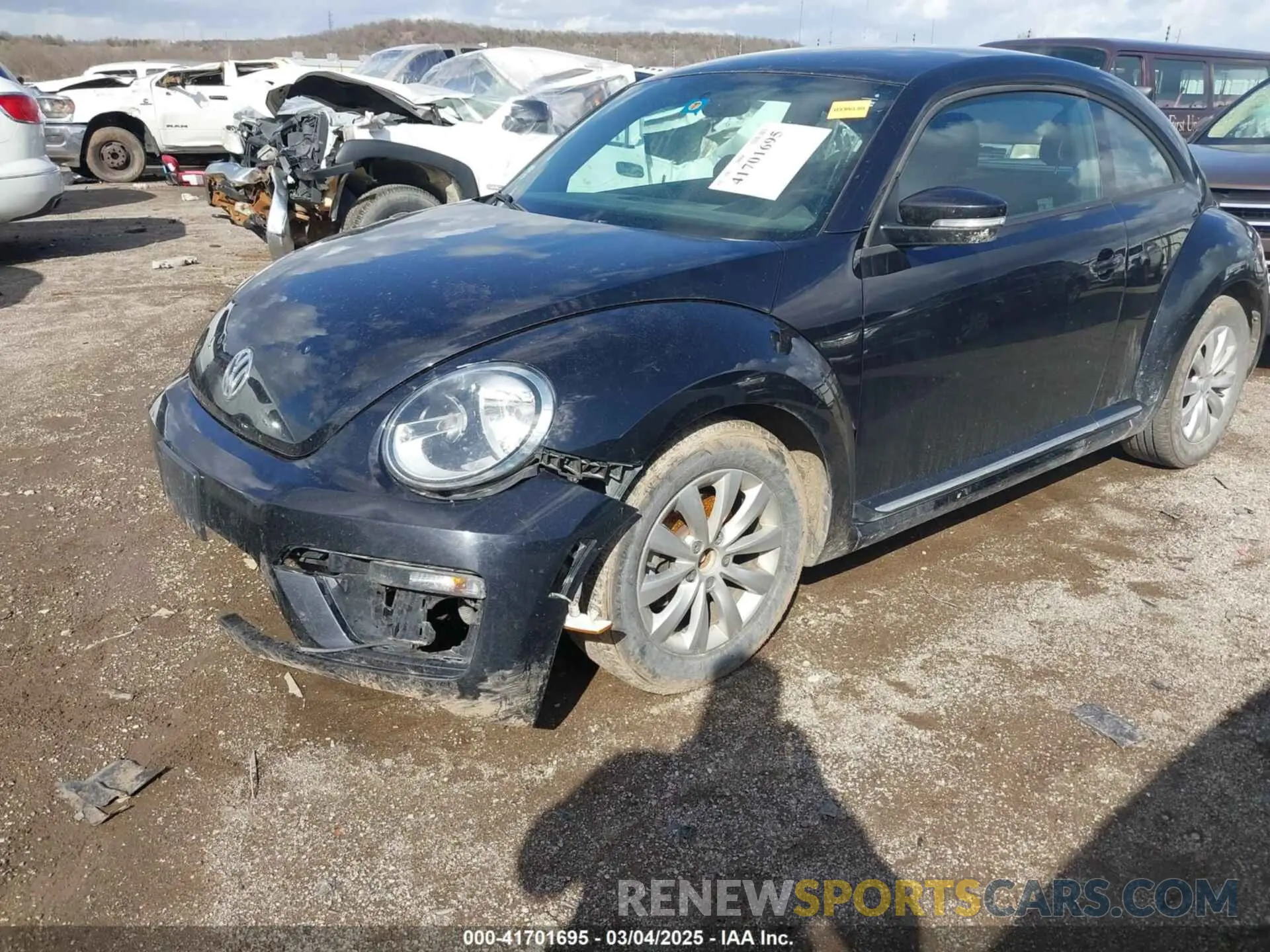 2 Photograph of a damaged car 3VWFD7ATXKM709046 VOLKSWAGEN BEETLE 2019