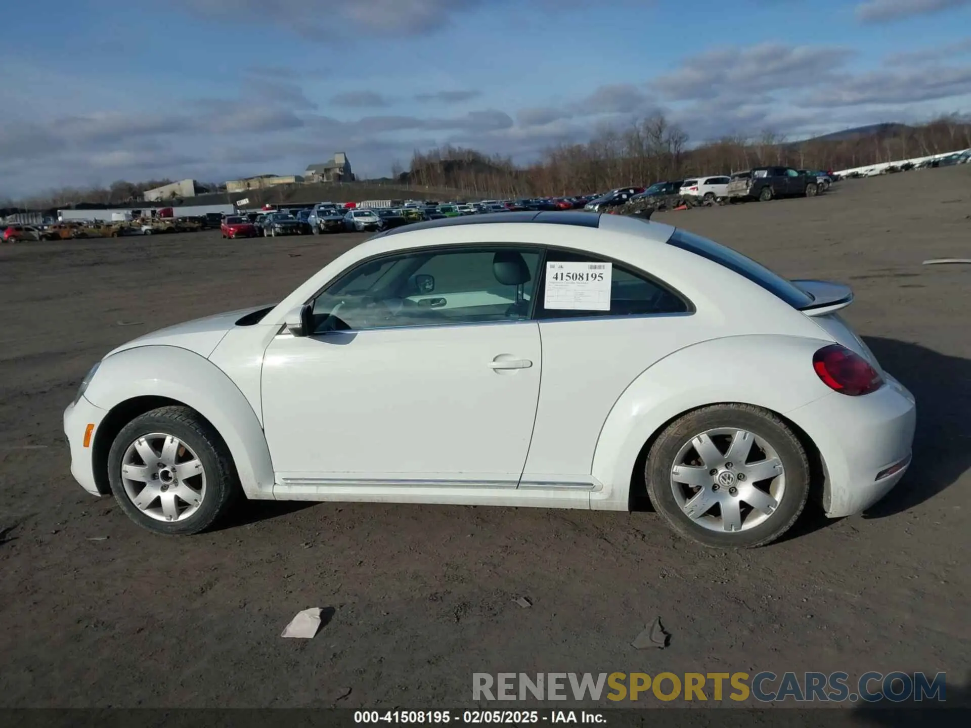 14 Photograph of a damaged car 3VWJD7AT6KM713525 VOLKSWAGEN BEETLE 2019