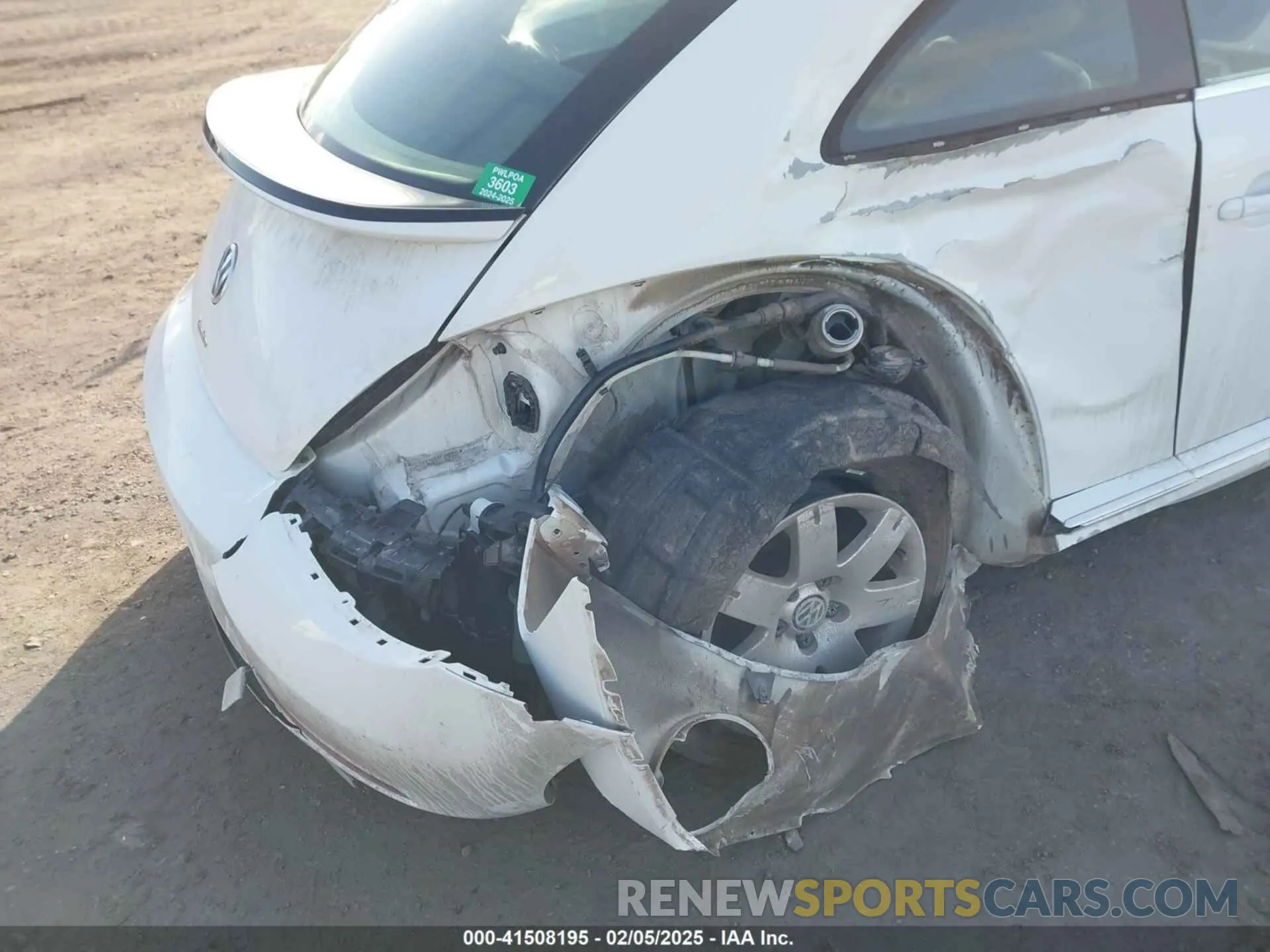 6 Photograph of a damaged car 3VWJD7AT6KM713525 VOLKSWAGEN BEETLE 2019