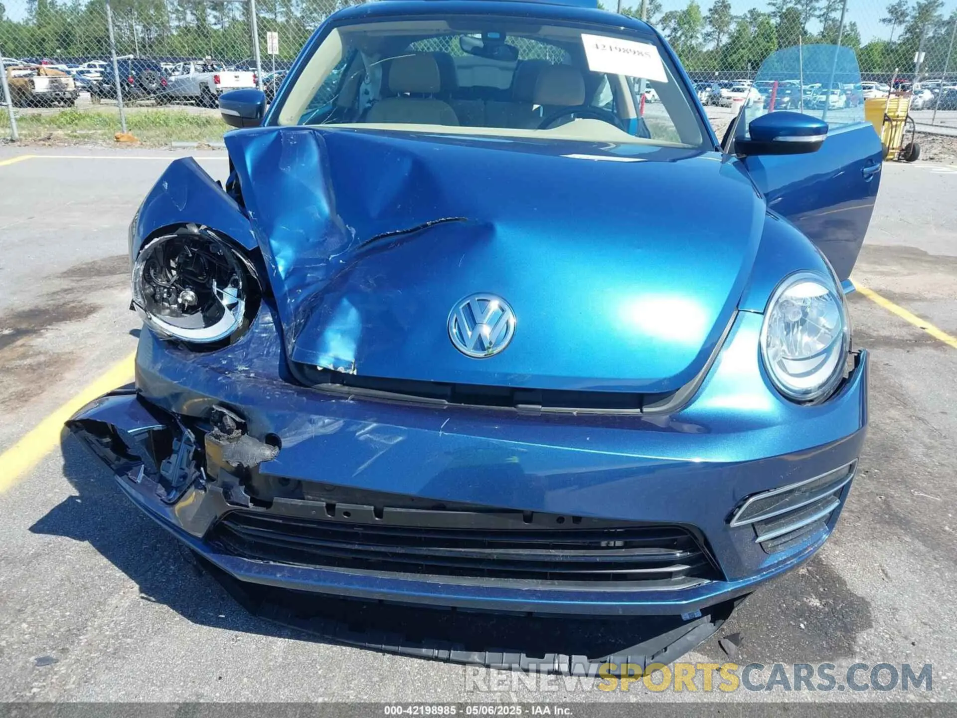 6 Photograph of a damaged car 3VWJD7AT9KM707170 VOLKSWAGEN BEETLE 2019