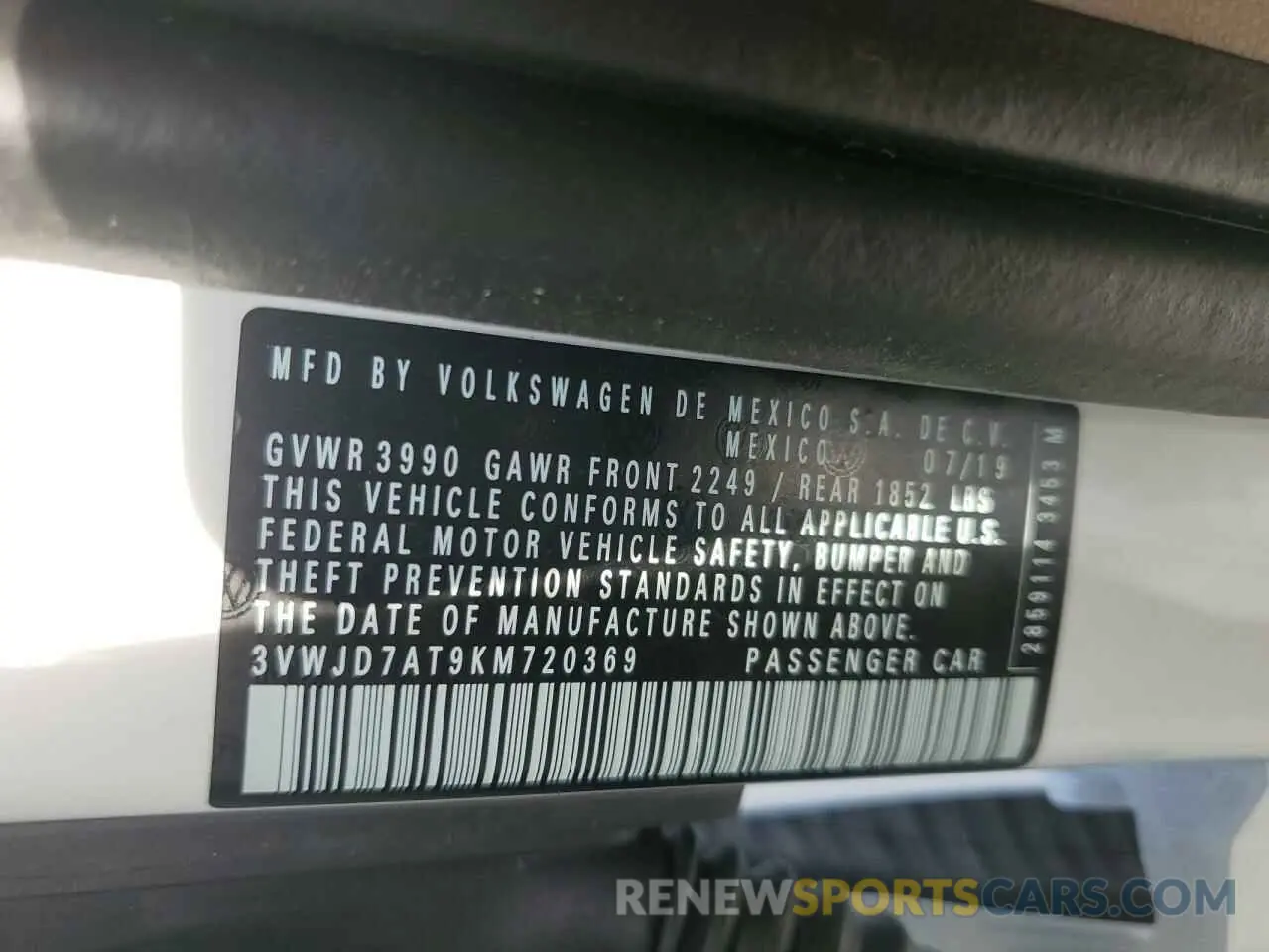 13 Photograph of a damaged car 3VWJD7AT9KM720369 VOLKSWAGEN BEETLE 2019