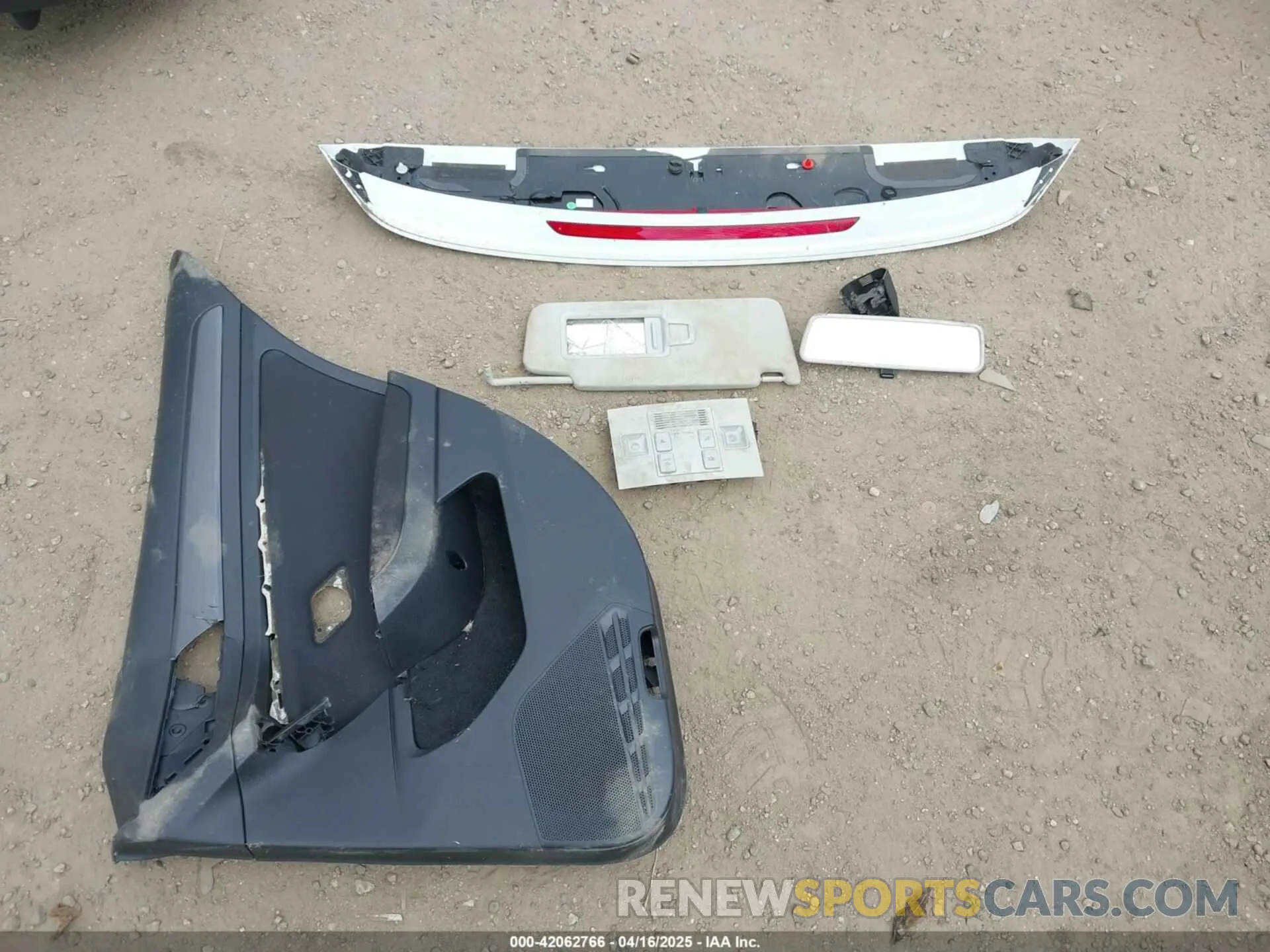12 Photograph of a damaged car WVWKR7AU6KW917873 VOLKSWAGEN E-GOLF 2019