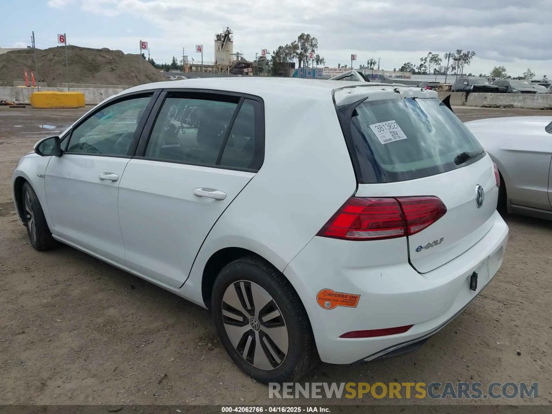 3 Photograph of a damaged car WVWKR7AU6KW917873 VOLKSWAGEN E-GOLF 2019