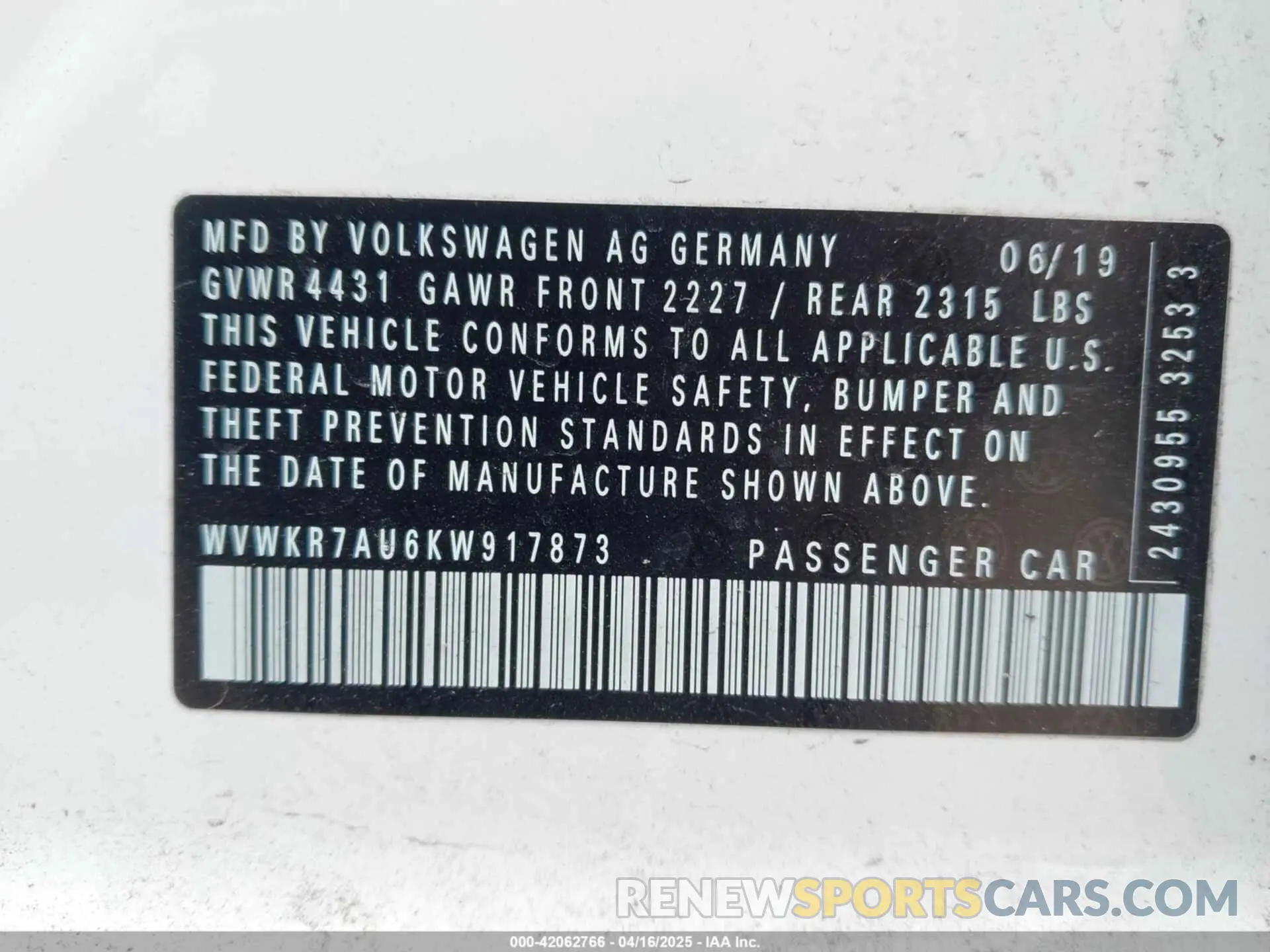 9 Photograph of a damaged car WVWKR7AU6KW917873 VOLKSWAGEN E-GOLF 2019