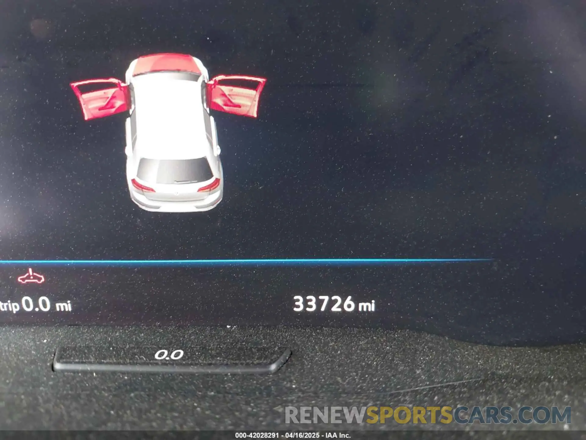 15 Photograph of a damaged car WVWPR7AU0KW911072 VOLKSWAGEN E-GOLF 2019