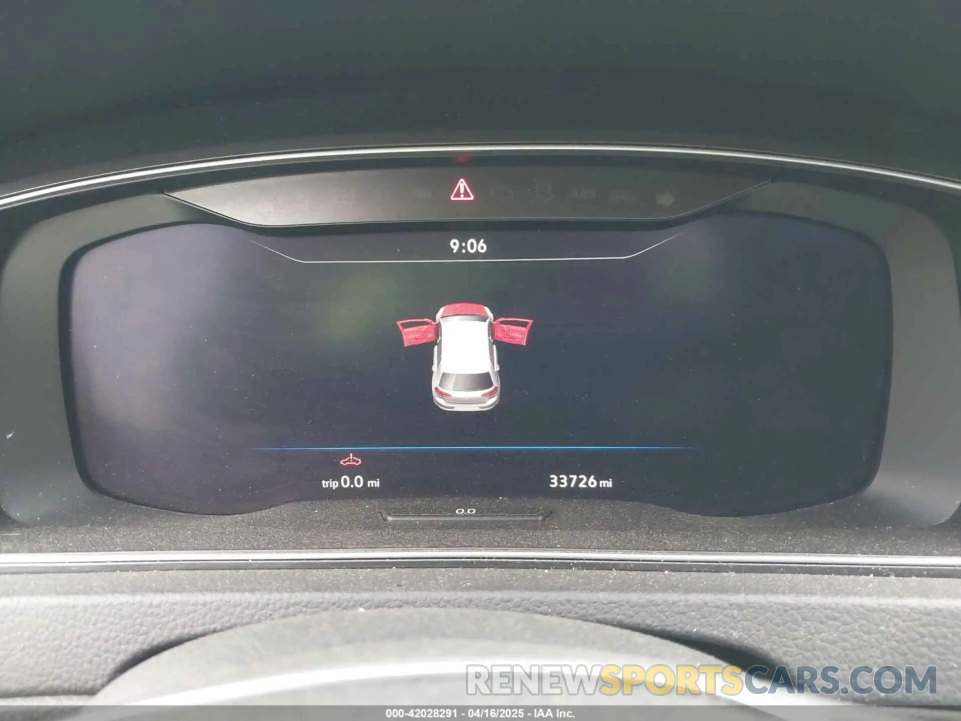 17 Photograph of a damaged car WVWPR7AU0KW911072 VOLKSWAGEN E-GOLF 2019