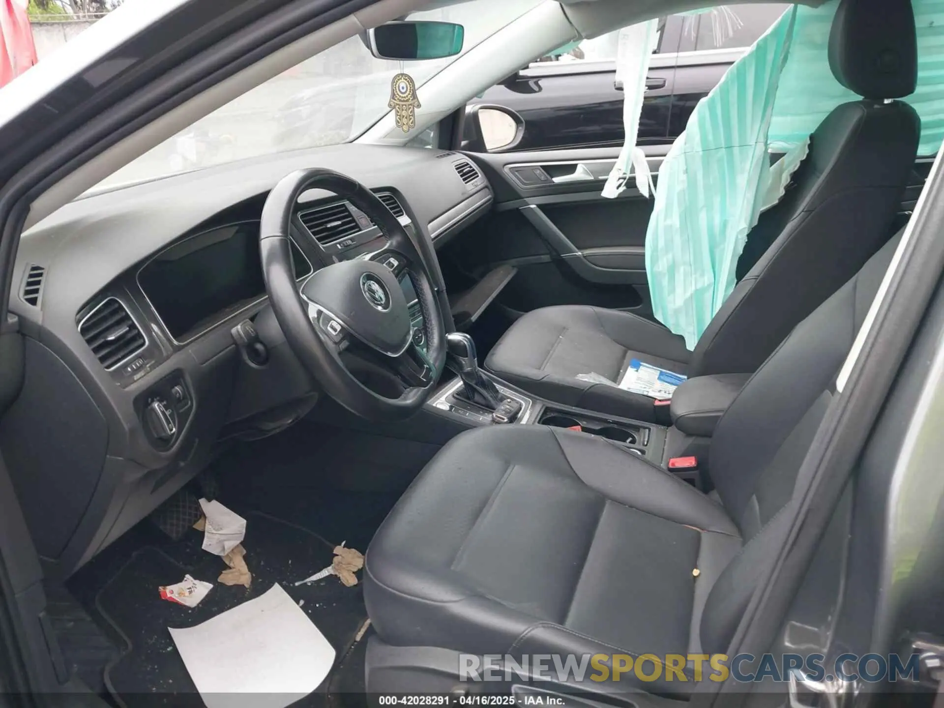 5 Photograph of a damaged car WVWPR7AU0KW911072 VOLKSWAGEN E-GOLF 2019