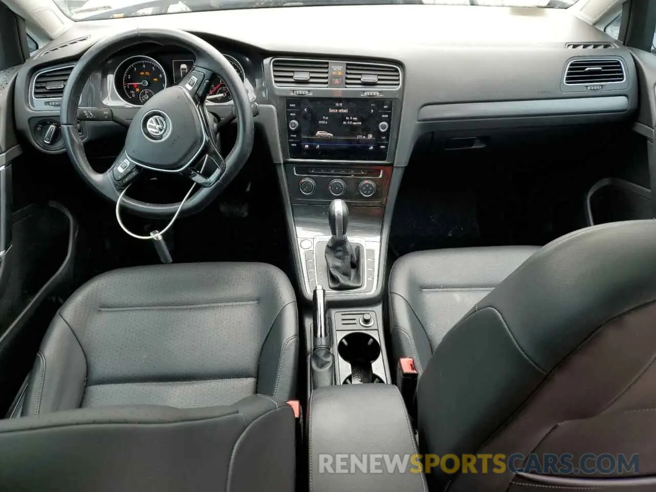 8 Photograph of a damaged car 3VWG57AU0KM012821 VOLKSWAGEN GOLF 2019